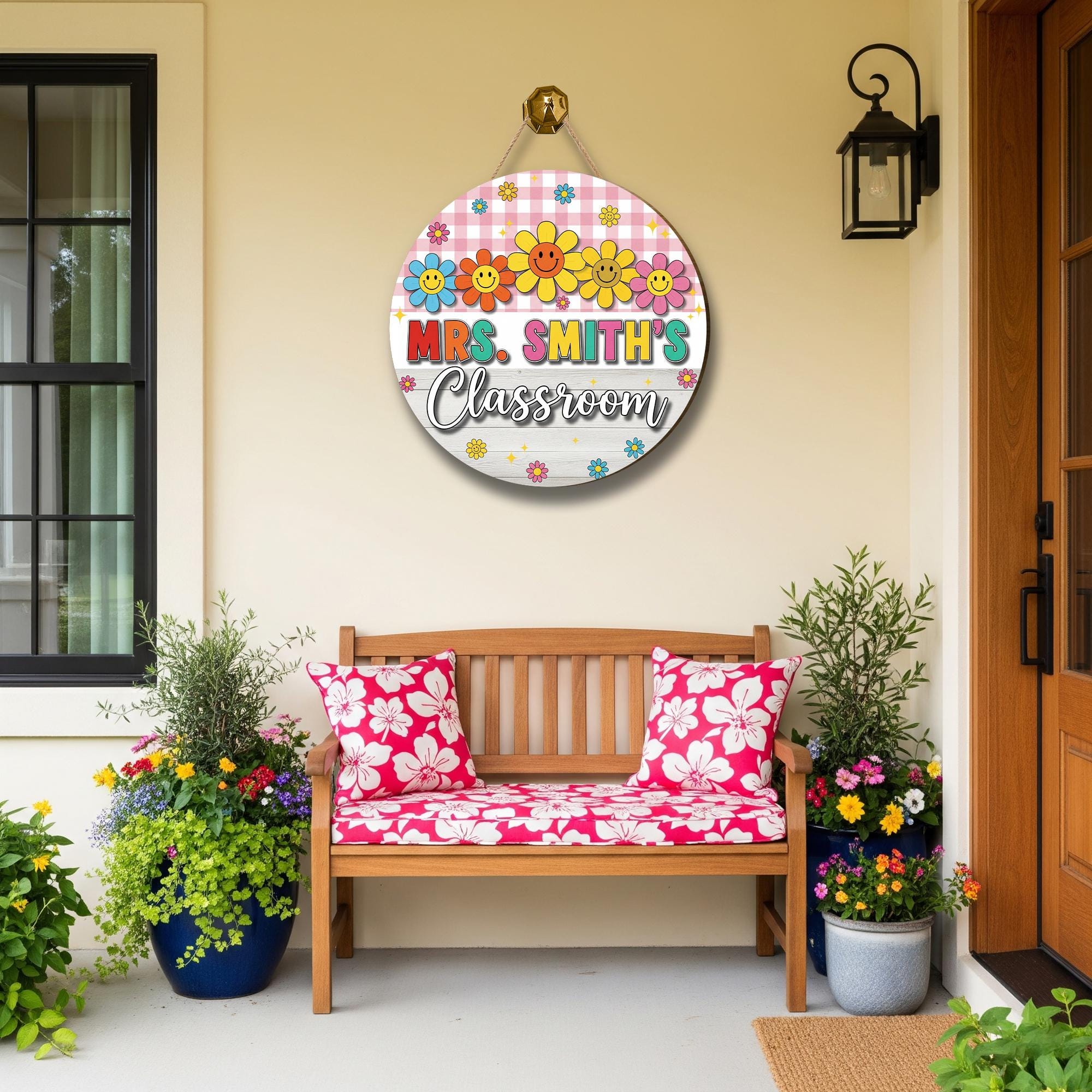 Smiley Flower Teacher Door Sign – Personalized Classroom Decor with Name – Cute Wooden Sign for Back to School or Gift, Floral Door Hanger