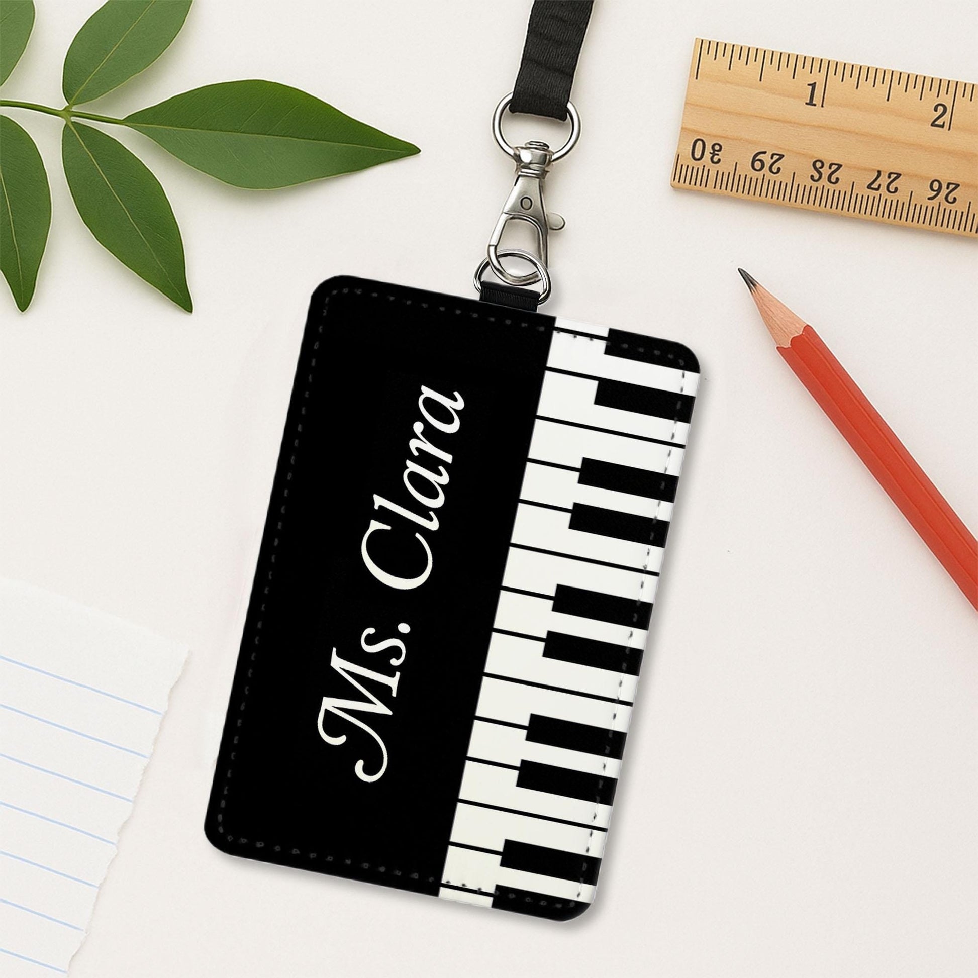 Piano Teacher Leather Badge Holder – Personalized Music Teacher ID Holder with Keyboard Design – Custom Gift for Musicians & Educators