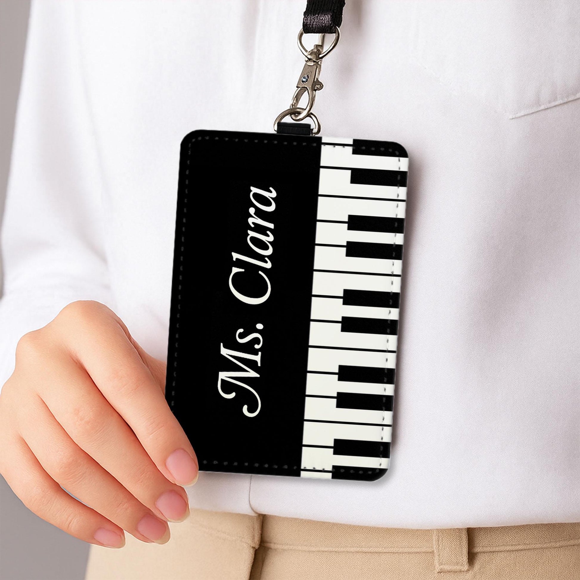 Piano Teacher Leather Badge Holder – Personalized Music Teacher ID Holder with Keyboard Design – Custom Gift for Musicians & Educators
