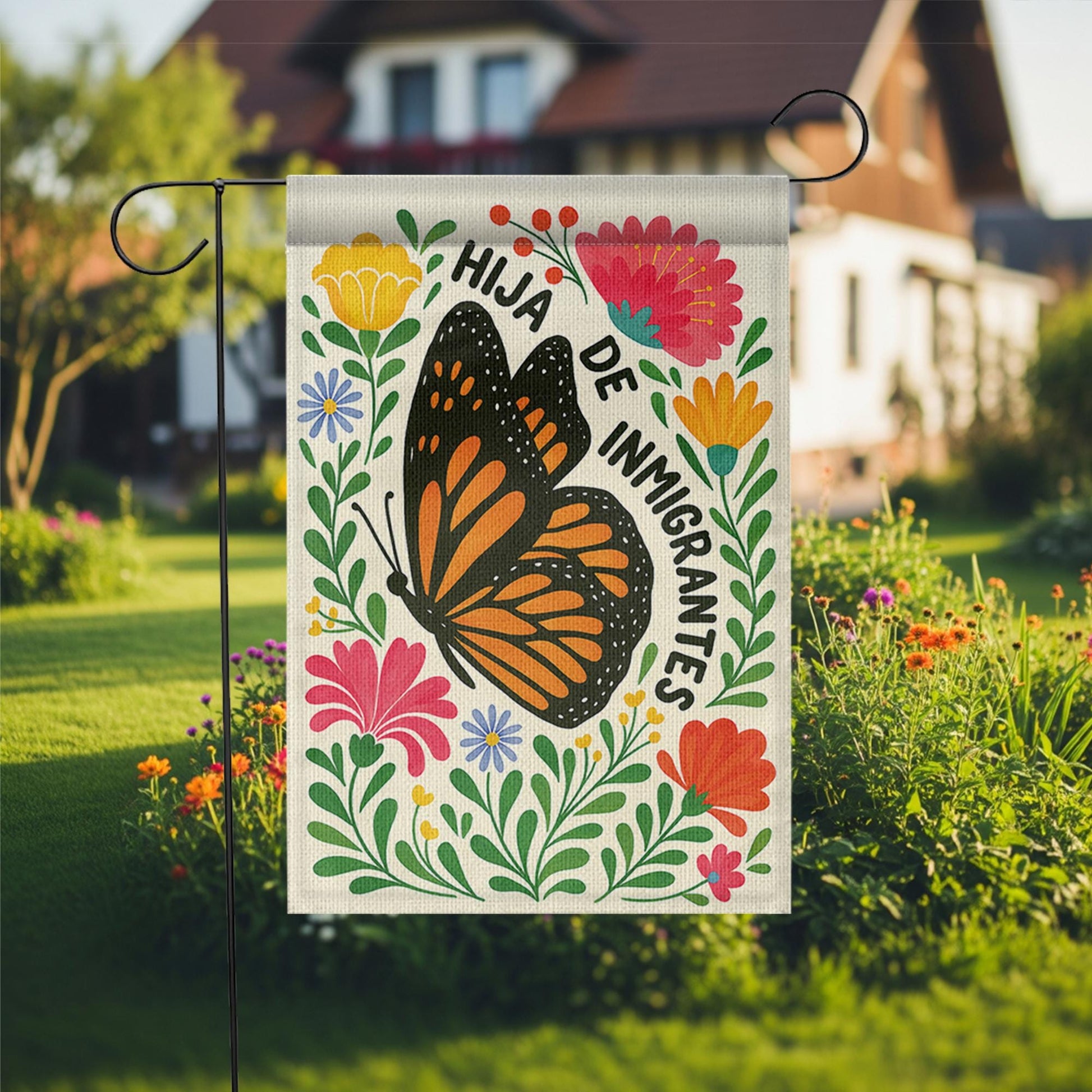 Hija de Inmigrantes Garden Flag, Monarch Butterfly Outdoor Banner, Latina Pride Yard Decor, Bilingual Floral Immigrant Heritage Sign