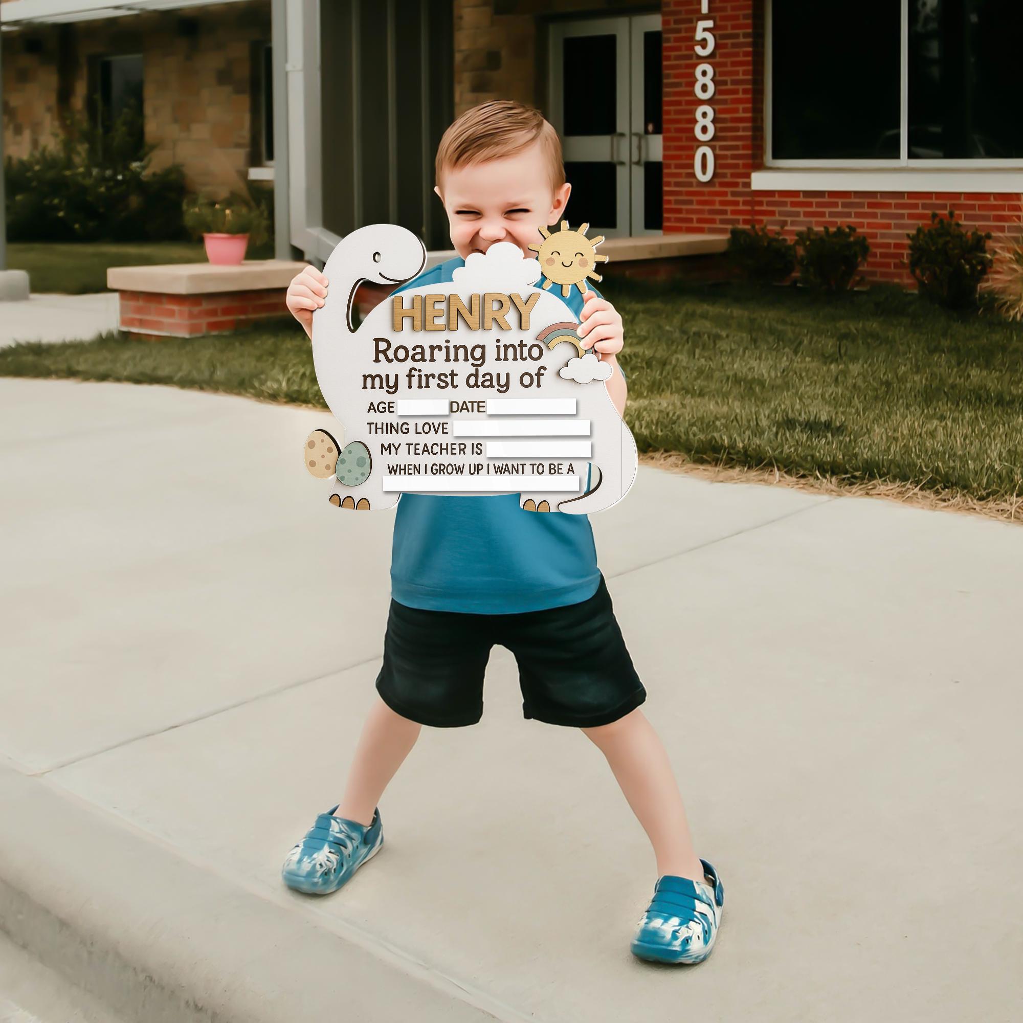 Personalized Dinosaur First Day of School Sign, Reusable Milestone Sign, Roaring Back to School Board, Photo Prop for Preschool,Kindergarten