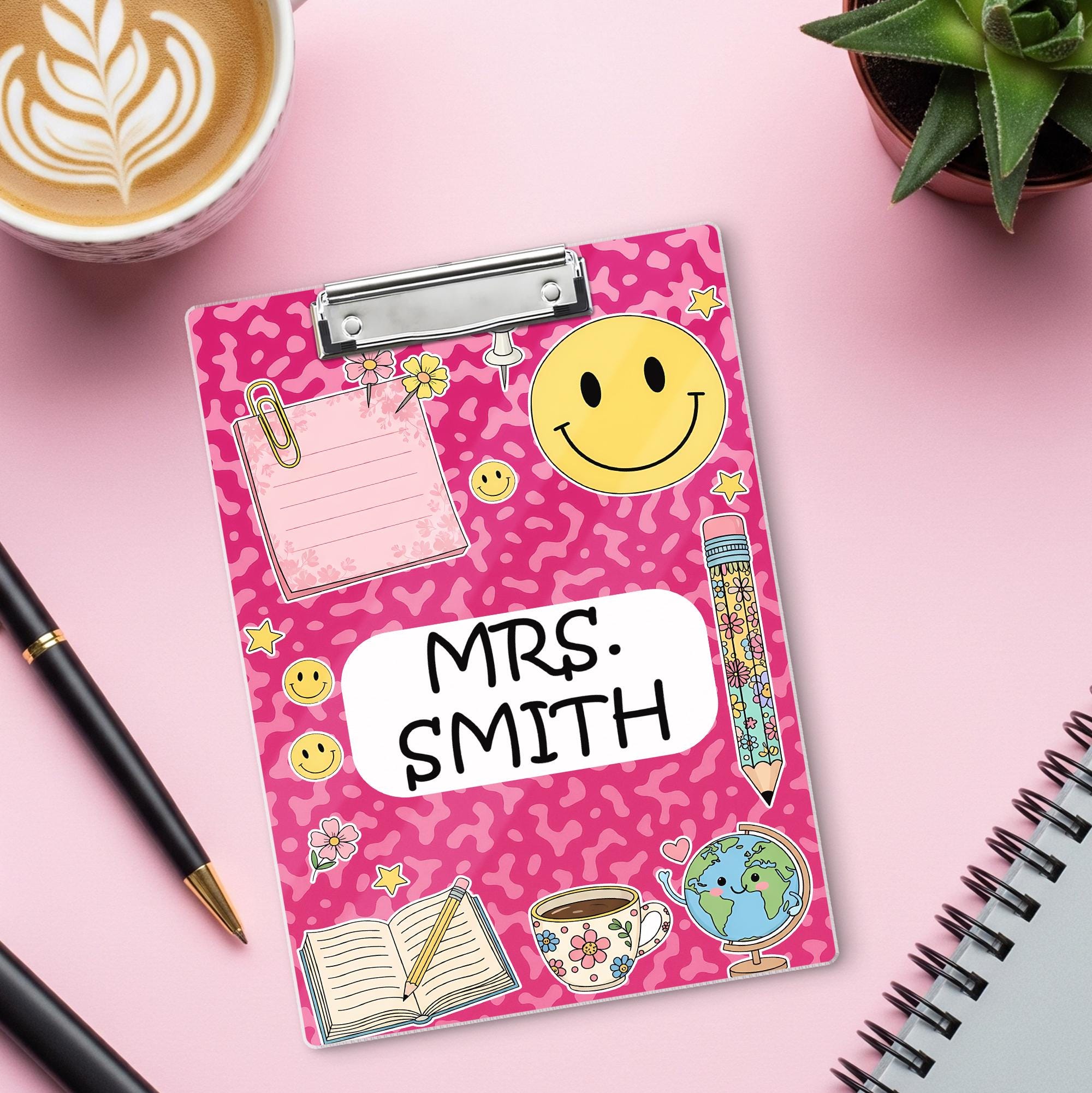 Personalized Teacher Clipboard with Pink Camo and Smiley Faces – Custom Name Cute Classroom Gift, Retro Back to School Office Decor