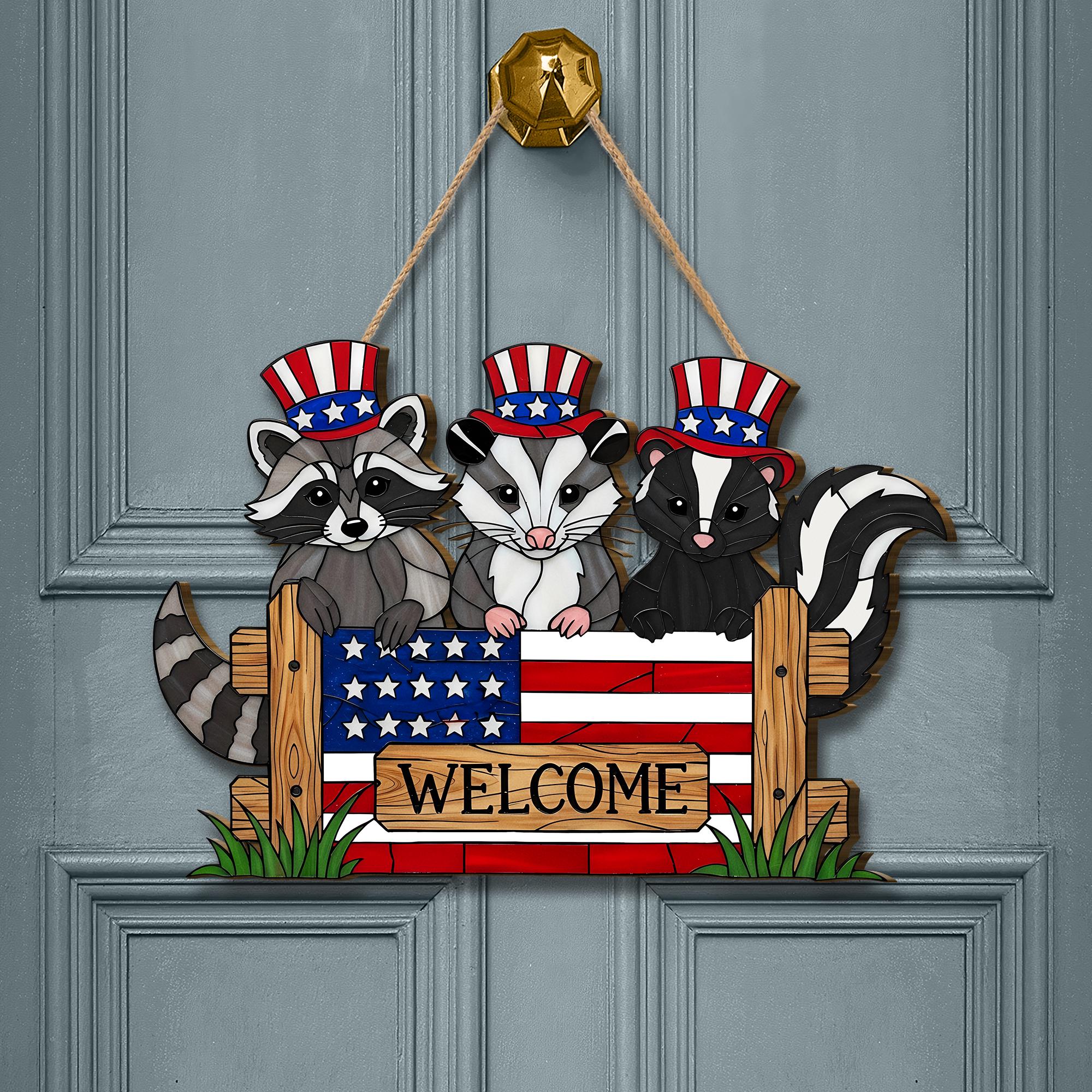 Peeking Patriotic Raccoon Possum Skunk Welcome Sign, 4th of July Door Hanger, Funny Animal USA Decor, Rustic Sign,4th July Trash Panda Decor