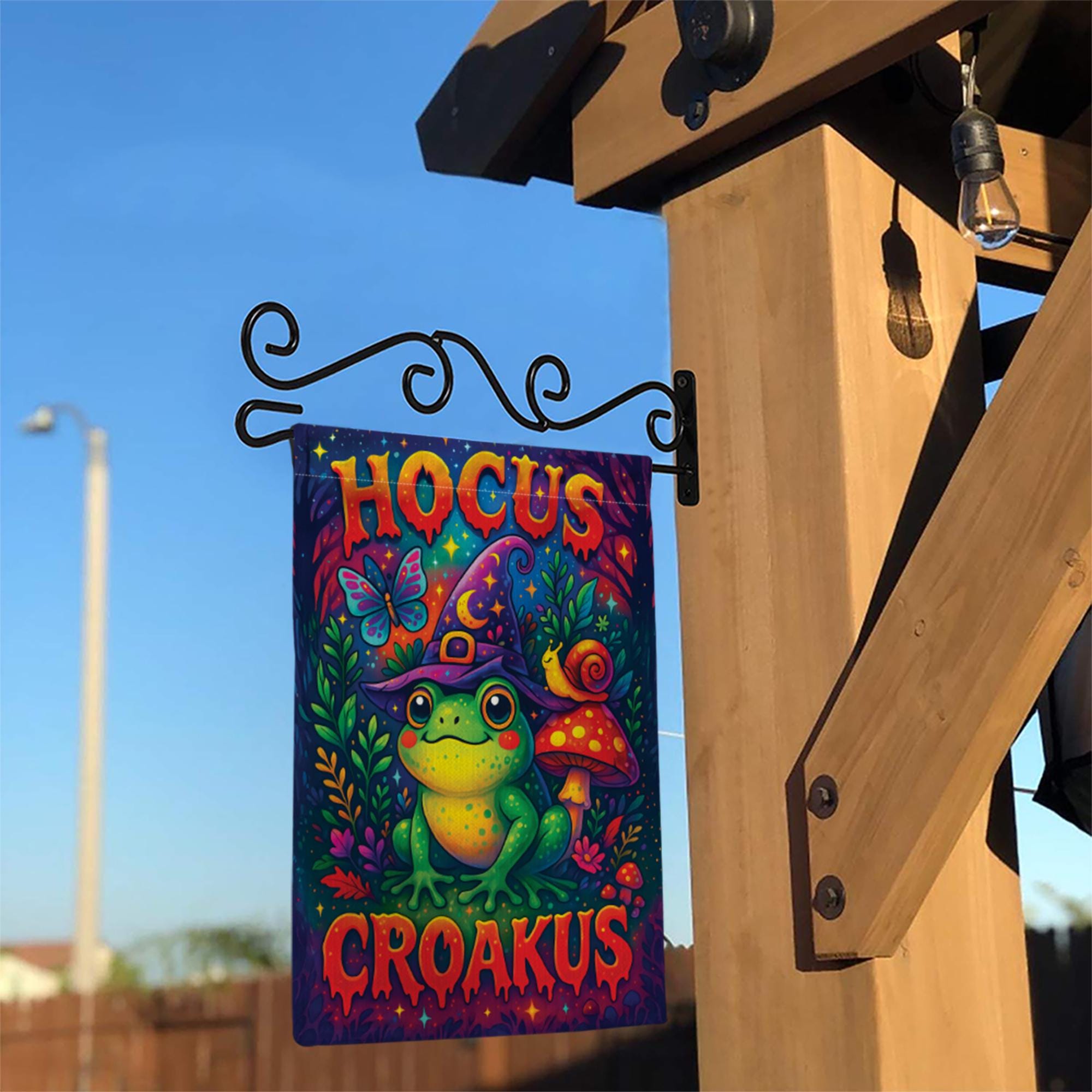 Funny Hocus Croakus Frog Garden Flag, Cute Witchy Halloween Decor, Whimsical Goblincore Yard Art, Cottagecore Fall Outdoor Sign Gift