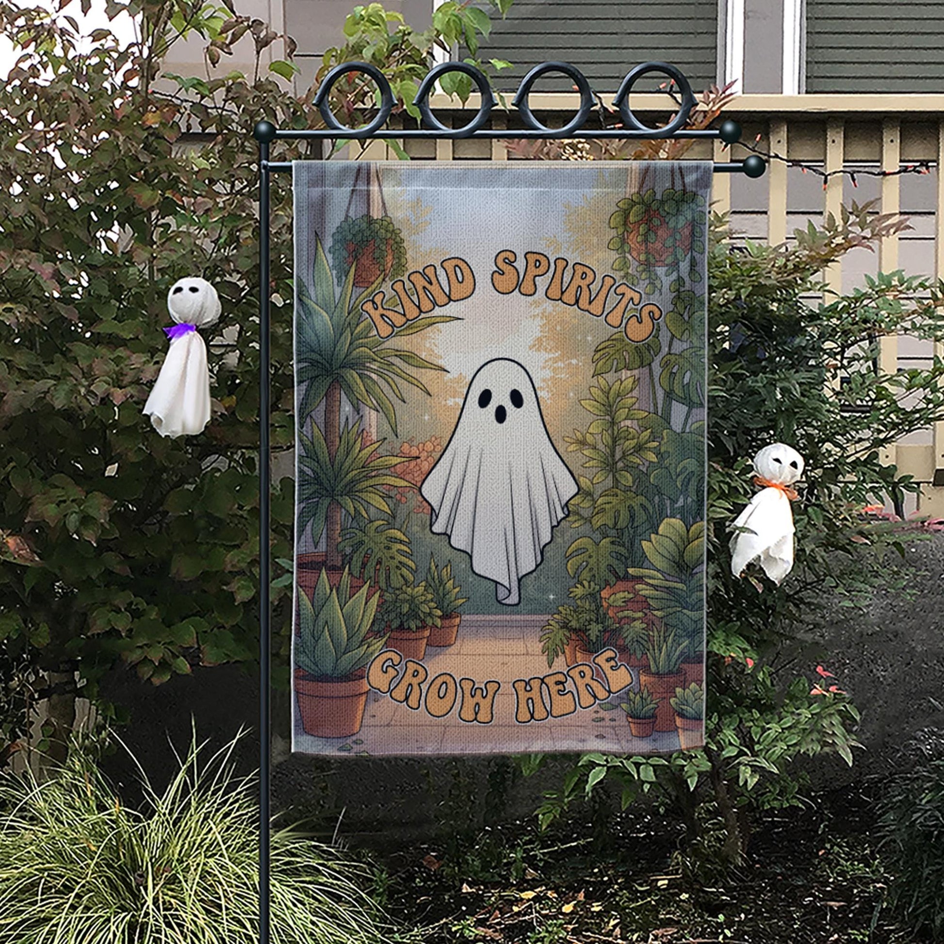 Kind Spirits Grow Here Ghost Garden Flag, Cute Spooky Halloween Decor, Retro Plant Lover Yard Art, Whimsical Outdoor Banner, Housewarming