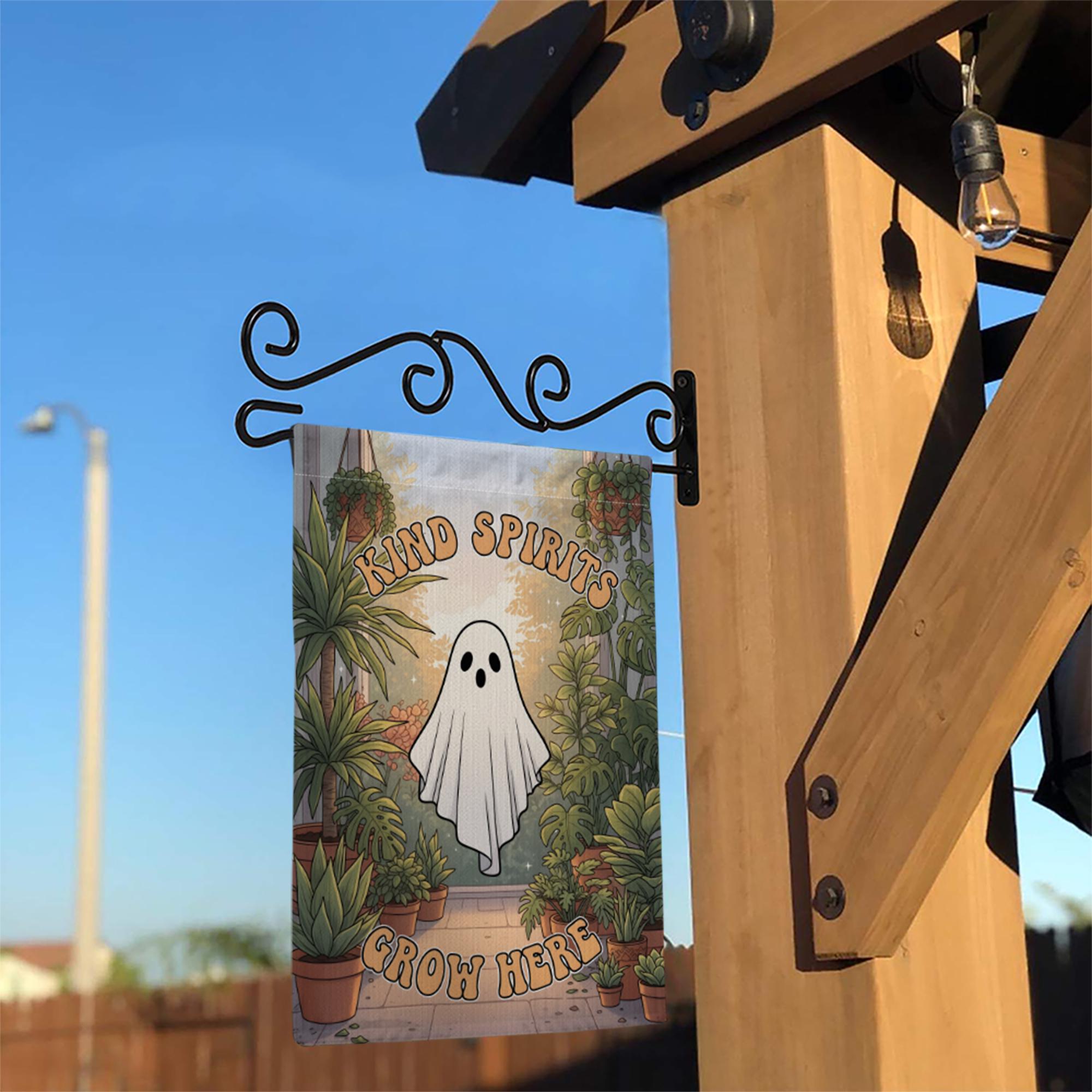 Kind Spirits Grow Here Ghost Garden Flag, Cute Spooky Halloween Decor, Retro Plant Lover Yard Art, Whimsical Outdoor Banner, Housewarming