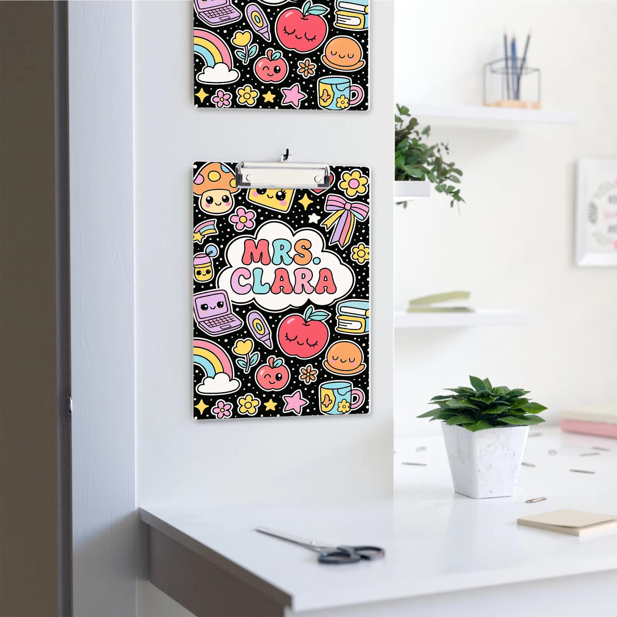 Personalized Kawaii Teacher Clipboard – Personalized Cute Clipboard for School, Custom Name Classroom Supply, Gift for Teachers