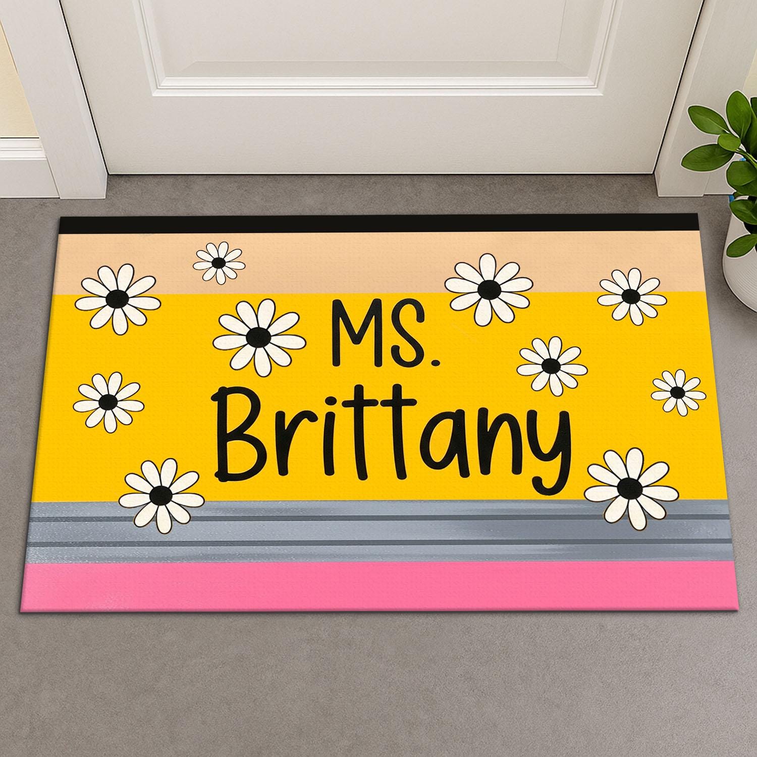 Personalized Teacher Doormat, Daisy Floral Classroom Rug, Custom Name School Mat, Cute Welcome Mat for Teachers, Bright Door Decor