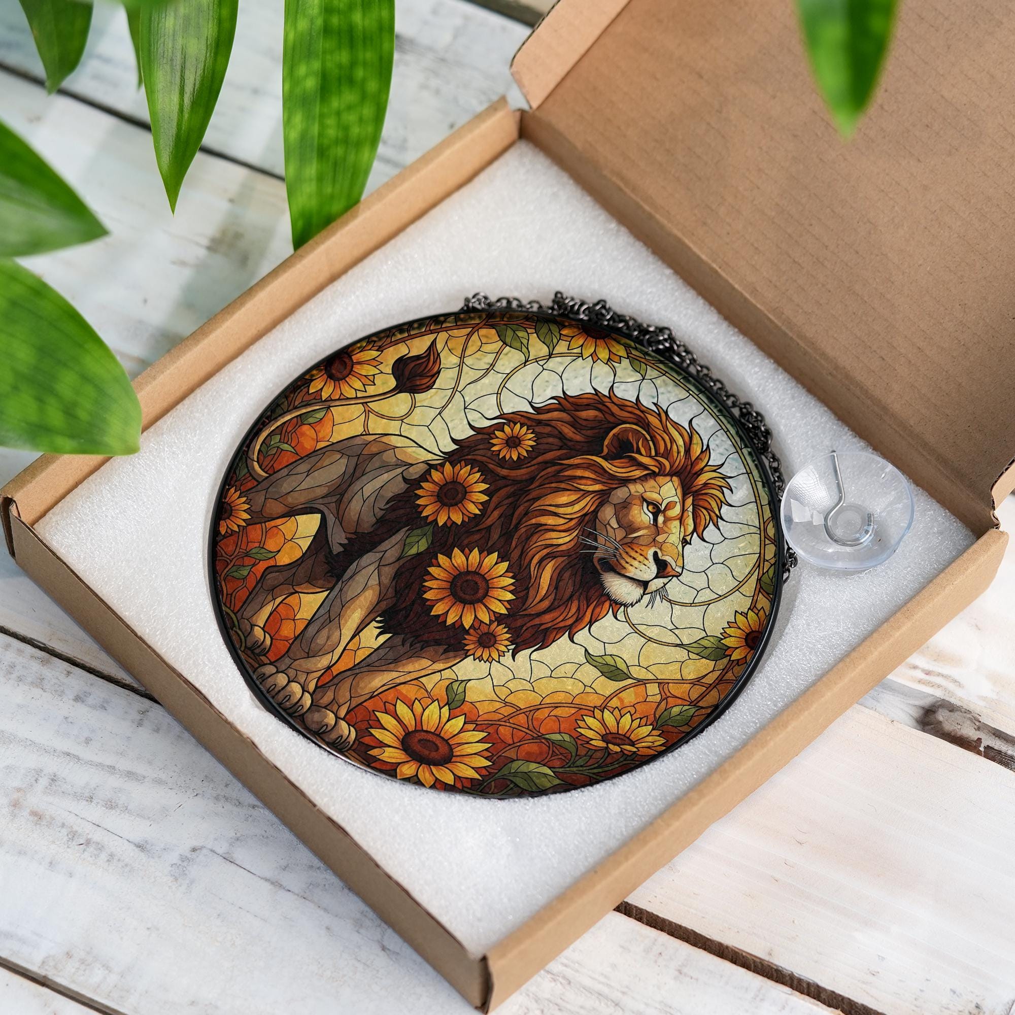 Leo Lion Glass Suncatcher – Sunflower Zodiac Window Hanging, Courageous Nature Decor, Astrology Gift