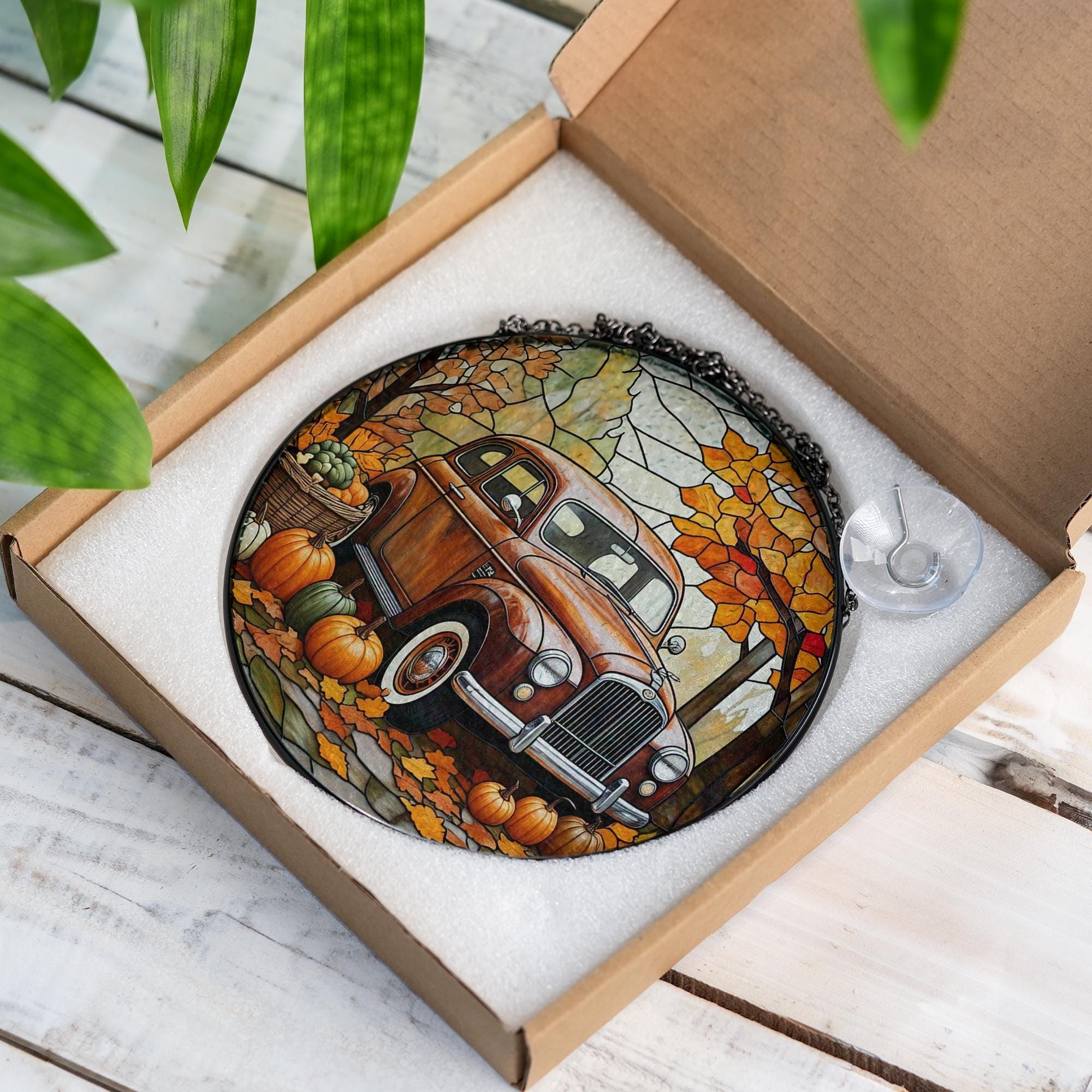 Vintage Truck Glass Suncatcher – Autumn Pumpkins & Fall Leaves Window Hanging, Rustic Farmhouse Decor Gift