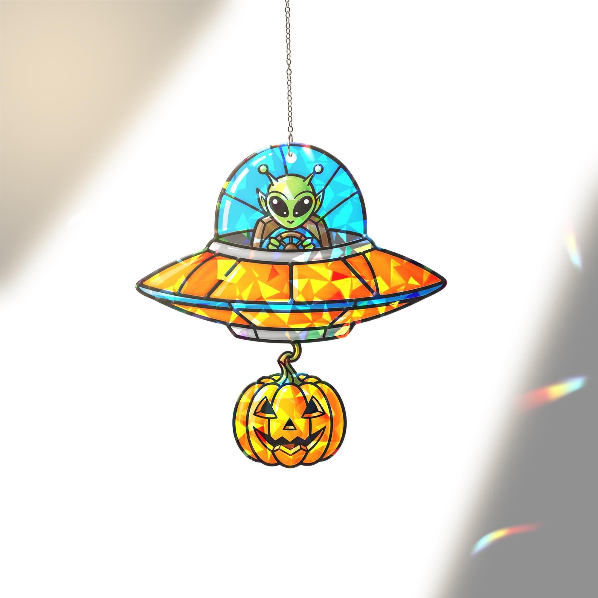 Halloween Alien UFO Sun Catcher, Pumpkin Flying Saucer Window Decor, Spooky Sci-Fi Gift