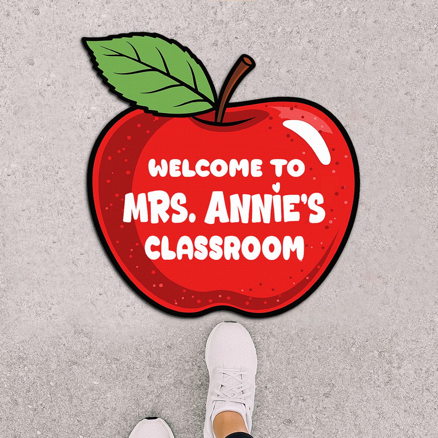 Cute Apple Shaped Teacher Doormat, Custom Classroom Welcome Mat, Back to School Decor, Personalized Rug for Teachers, Cute School Gift