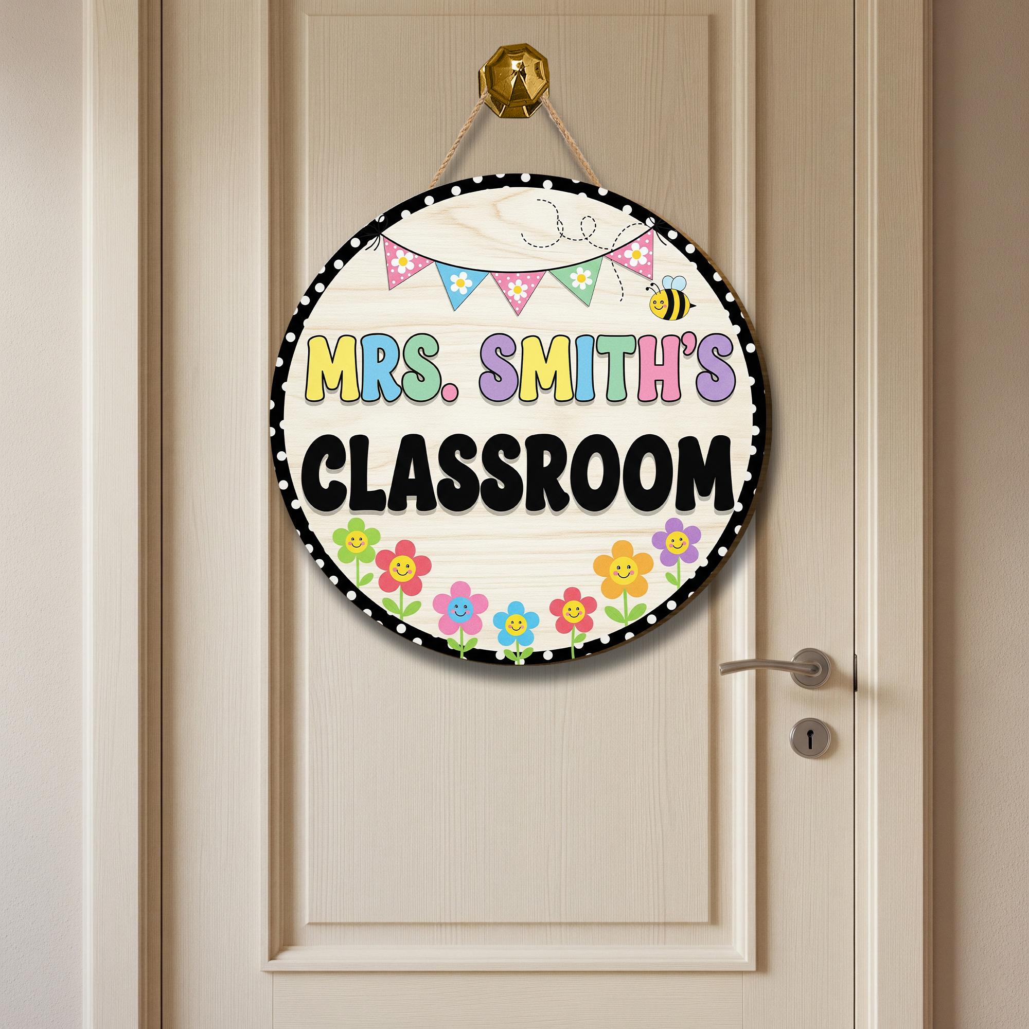 Personalized Classroom Door 2 Layer Wooden Sign – Cute Floral Bee Teacher Decor – Teachers Hanging Plaque – Back to School Room Welcome Sign