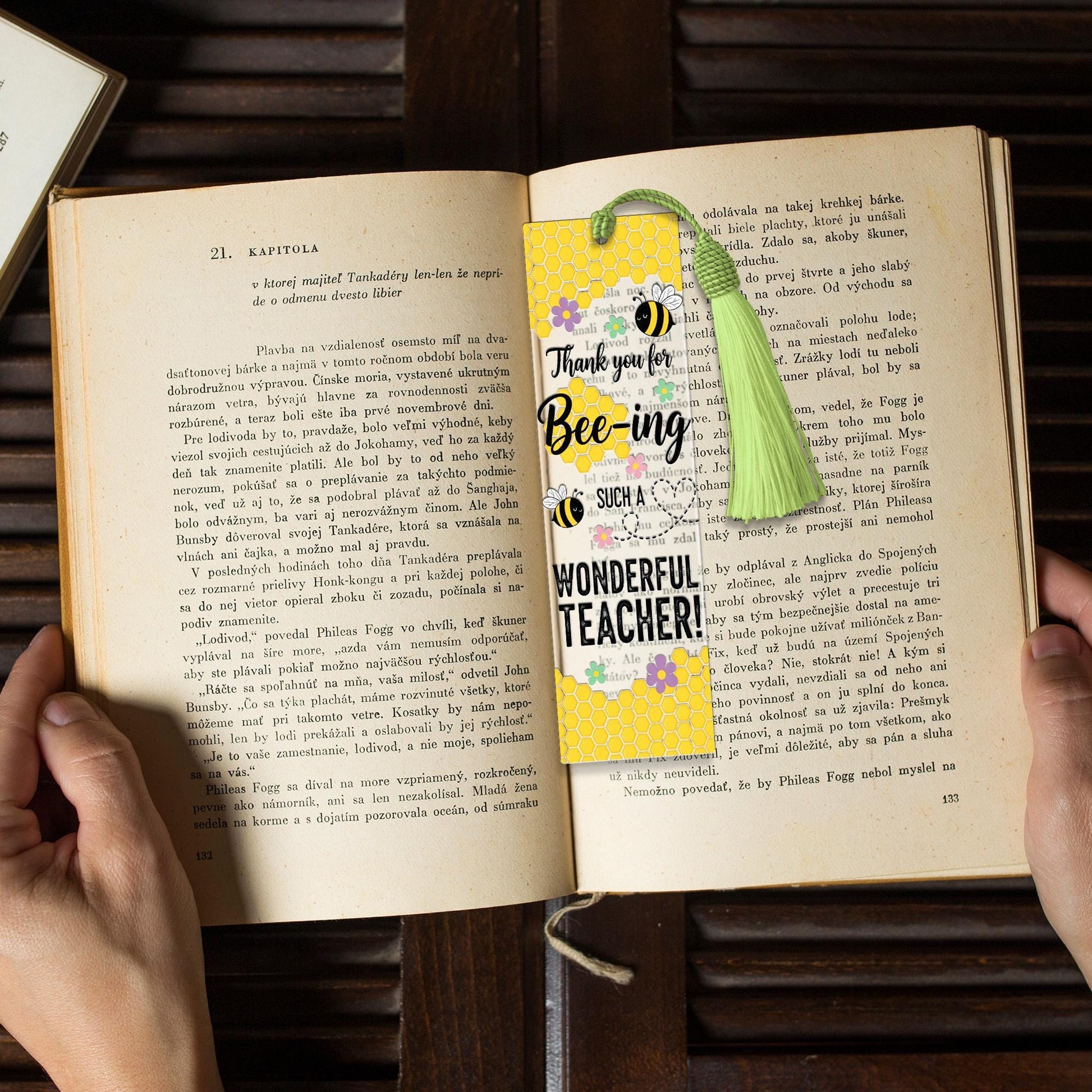 Bee Teacher Bookmark, Thank You Teacher Gift, Bee Theme Bookmark, Back to School Gift, Cute Pun Bookmark for Educators