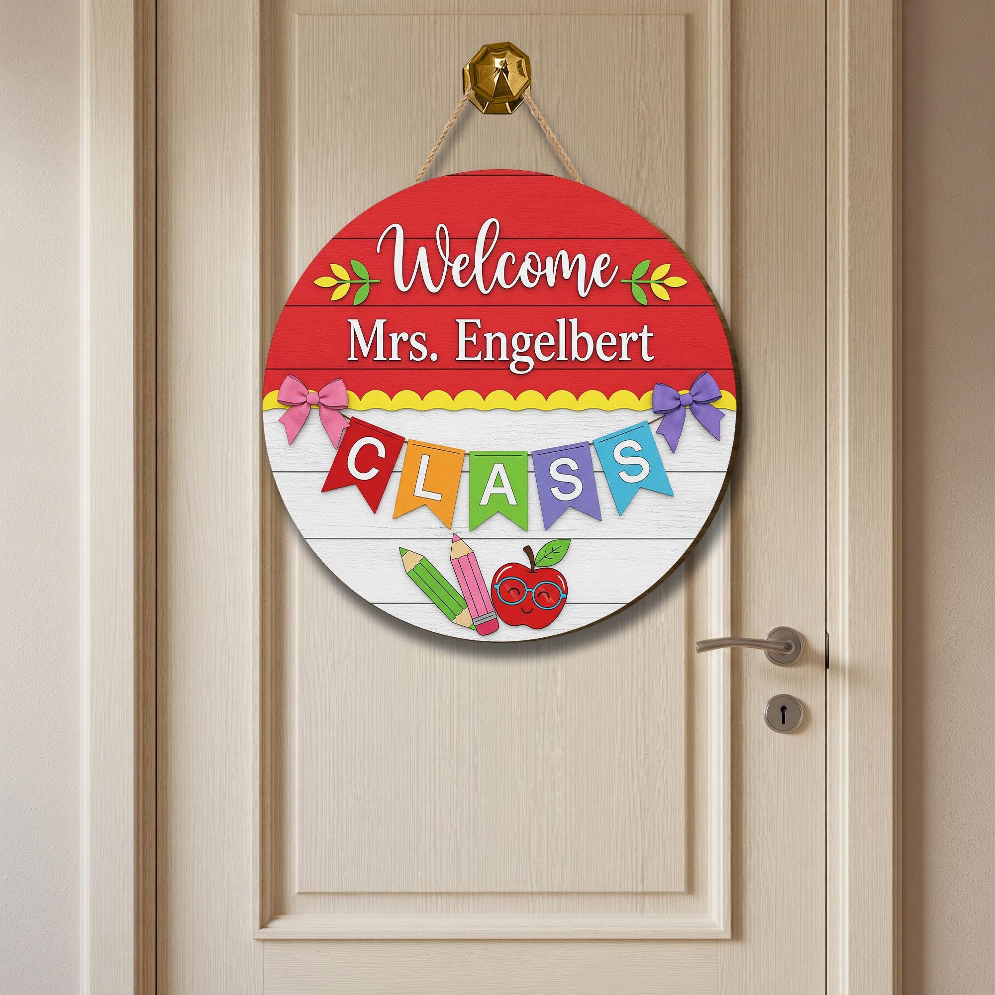 Welcome Sign for Teacher Door – Custom Round Classroom Decor with Name & Banners – Back to School Gift for Teachers, Educators, School Staff