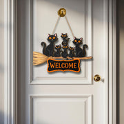 Black Cat Welcome Door Hanger – Halloween Broom Sign, Cute Cat Family Wall Decor, Spooky Fall Porch Decoration, Witchy Home Ornament
