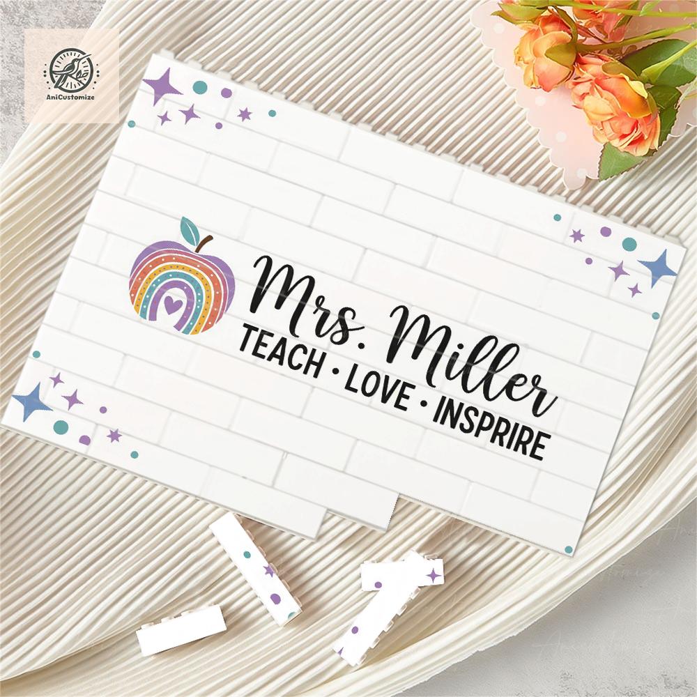 Custom Teacher Name Building Brick Sign – Floral Classroom Decor with “Helping Little Minds Grow” Quote – Personalized Gift for Teachers