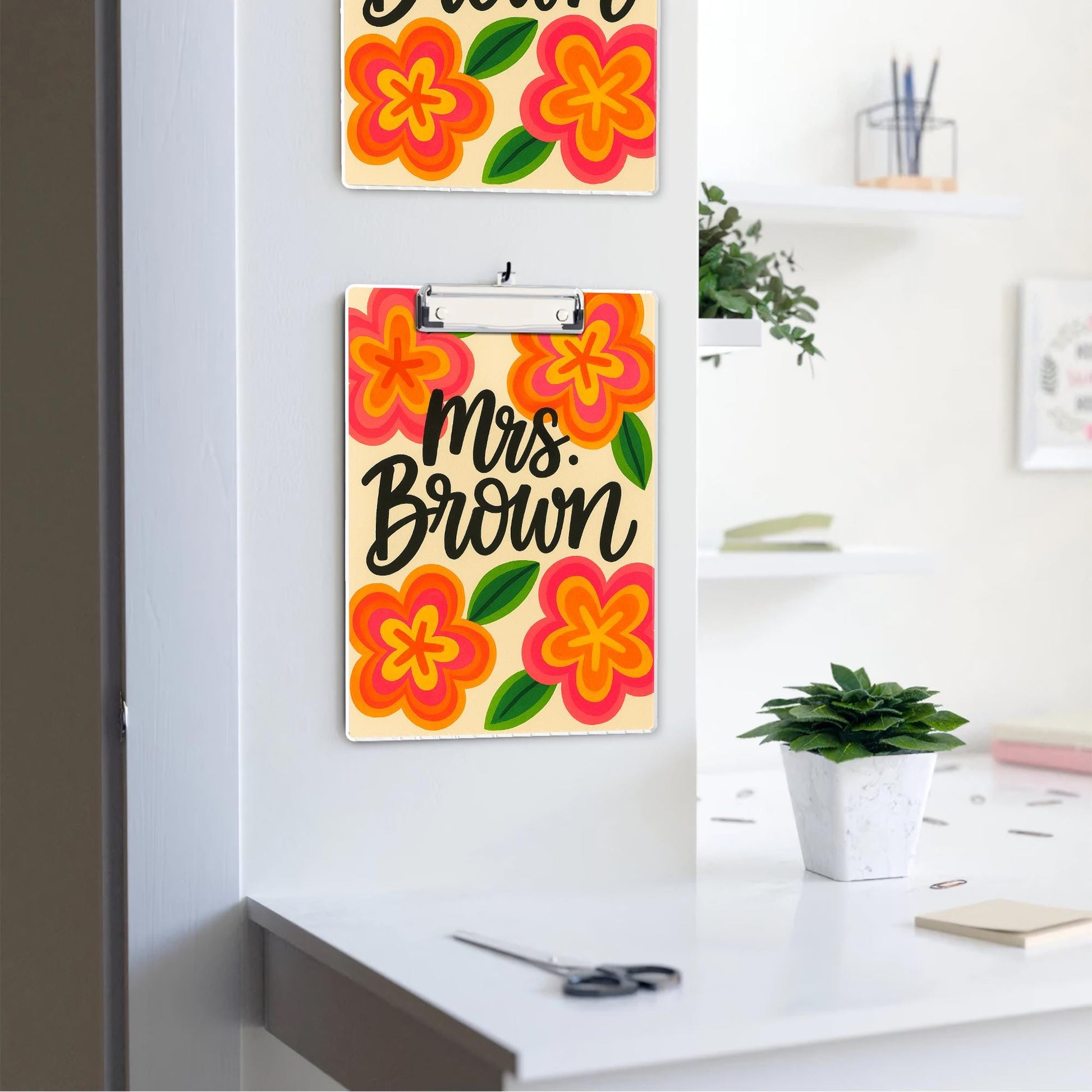 Custom Teacher Clipboard – Retro Floral Design with Personalized Name – Fun Back to School Gift for Teachers, Educators, Classroom Accessory