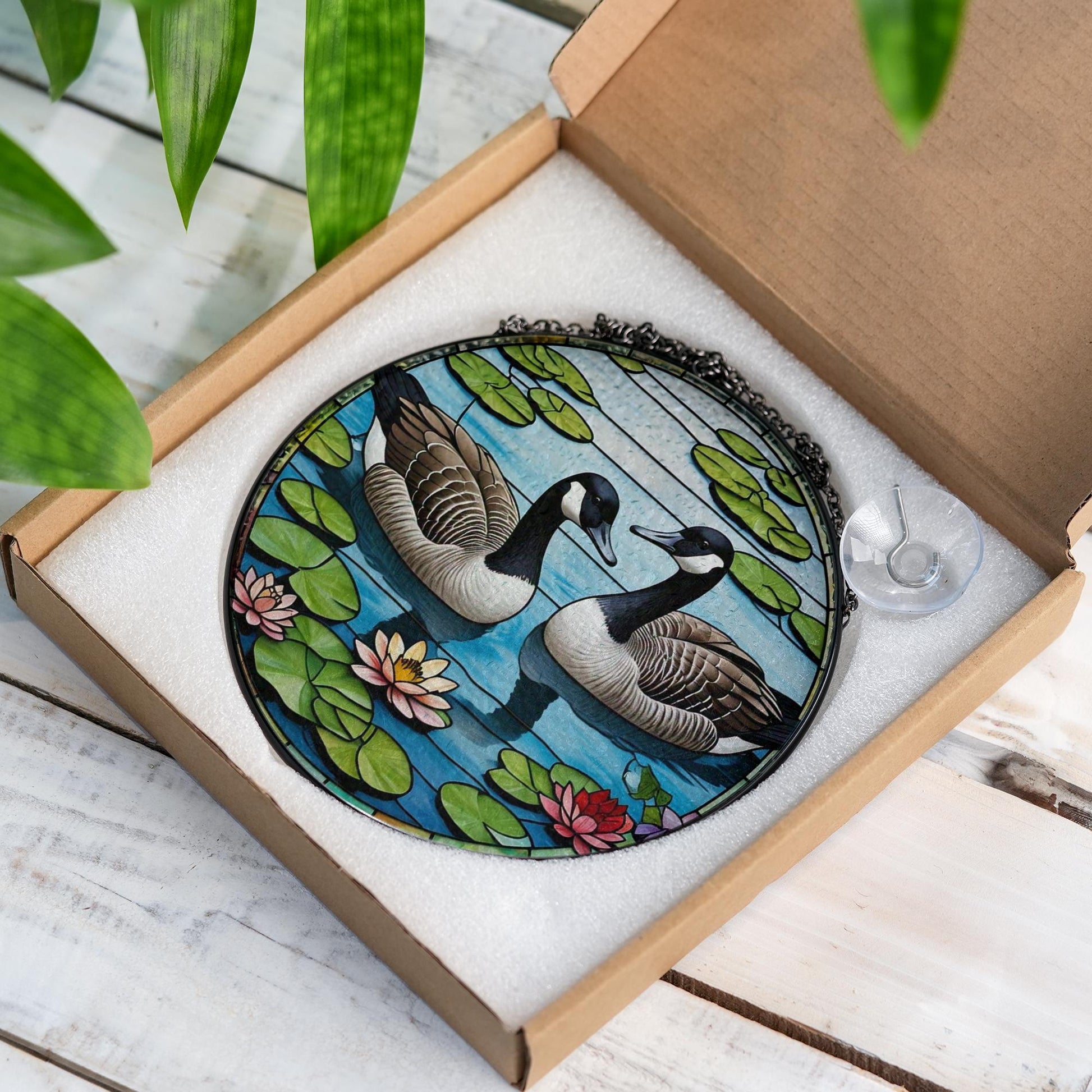 Canada Goose Glass Suncatcher, Lake Birds Window Decor, Nature Sun Catcher, Waterfowl Art Gift, Goose Lover Home Accent