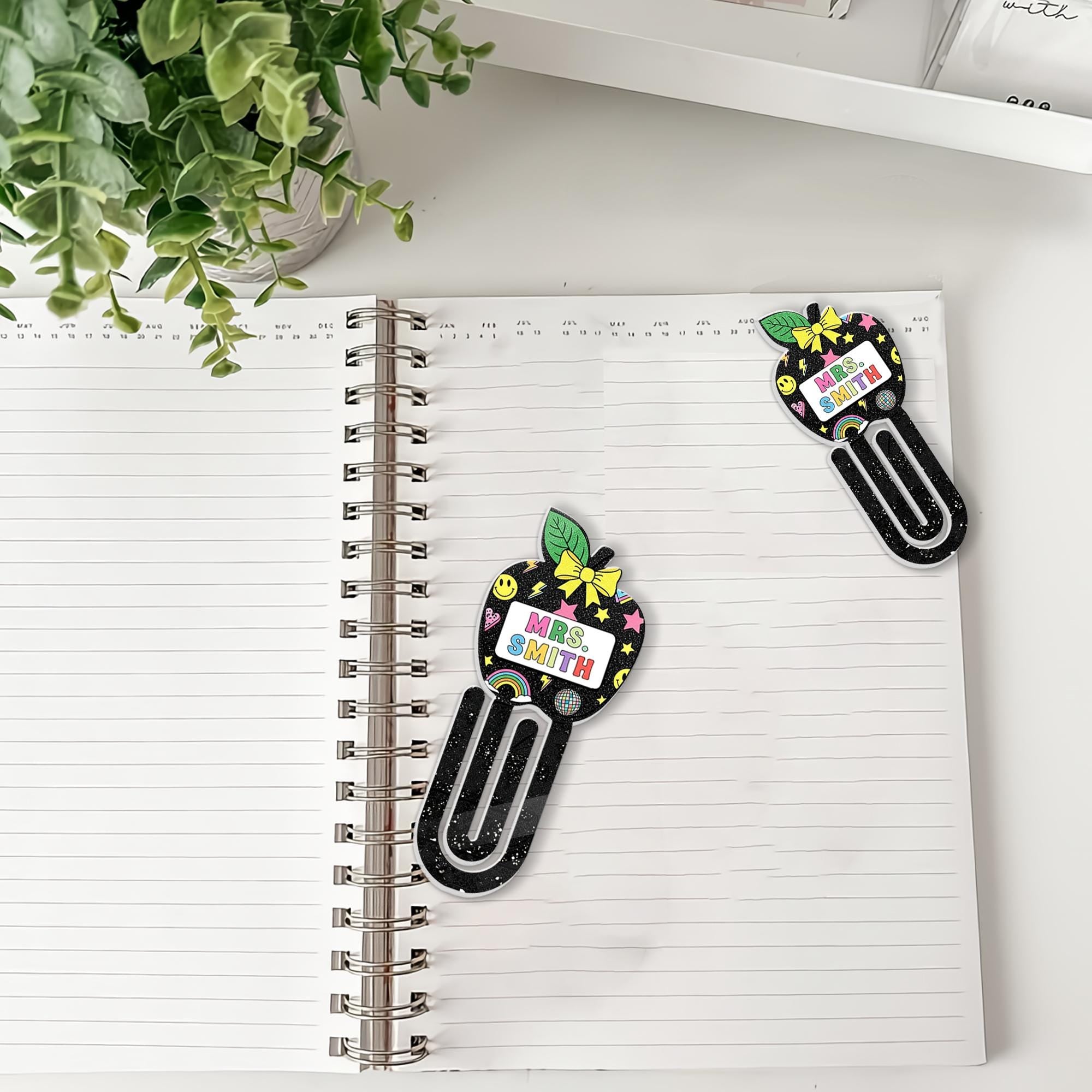 Personalized Teacher Paper Clip - Custom Name Apple Bookmark Clip, Teacher Gift, Back to School Stationary, Desk Accessories For Teachers