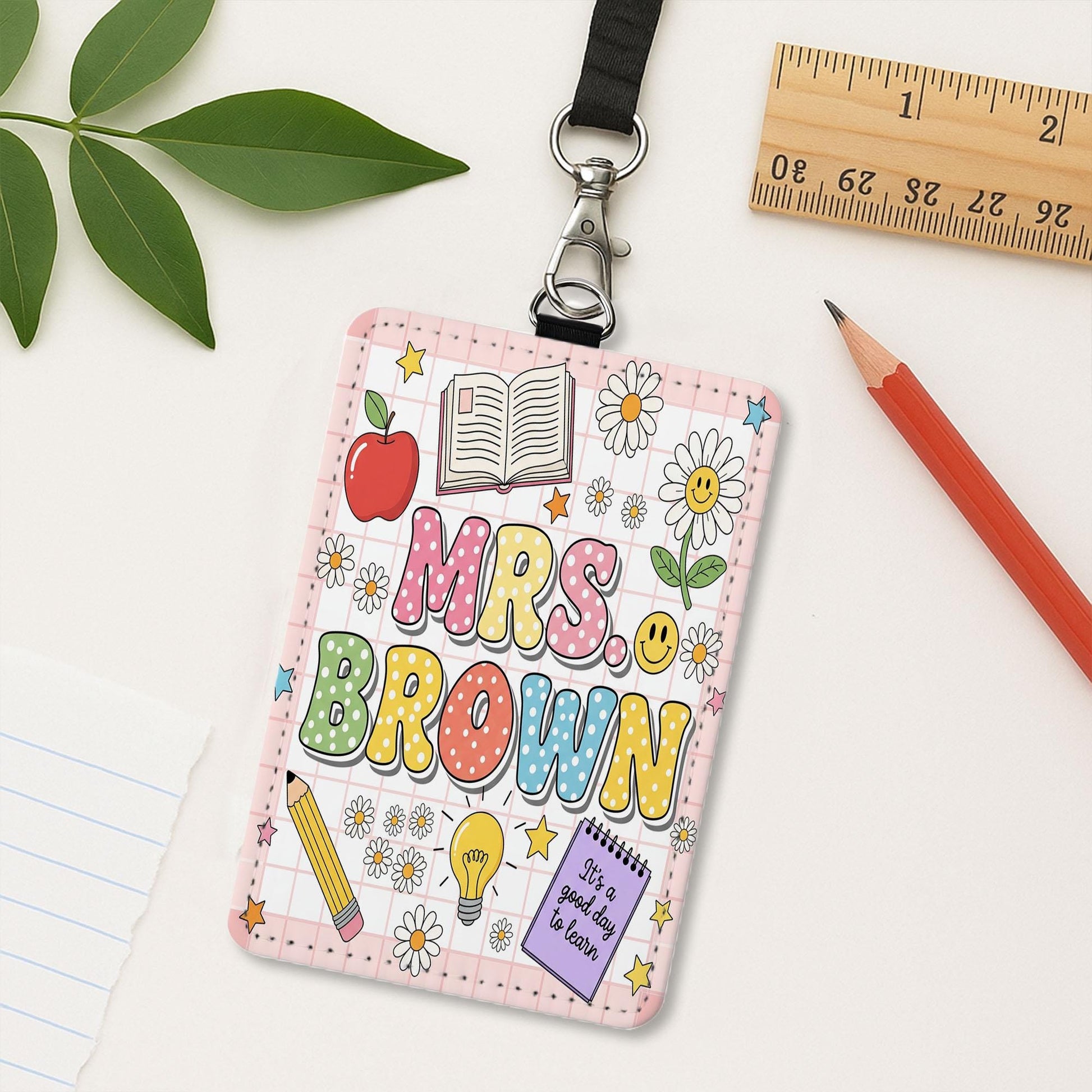 Personalized Teacher Badge Holder, Custom Name Retro ID Holder, Cute Apple Badge Clip, Retractable Name Tag, Gift for Educator, Nurse, Staff