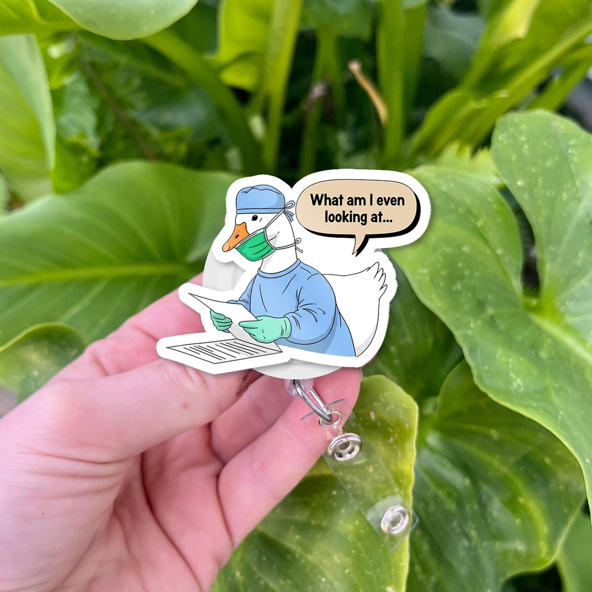 Funny Goose Medical Badge Reel, What Am I Even Looking At ID Holder, Surgeon Clip, Gift for Nurses, Doctors, Student Lanyard, Hospital Staff