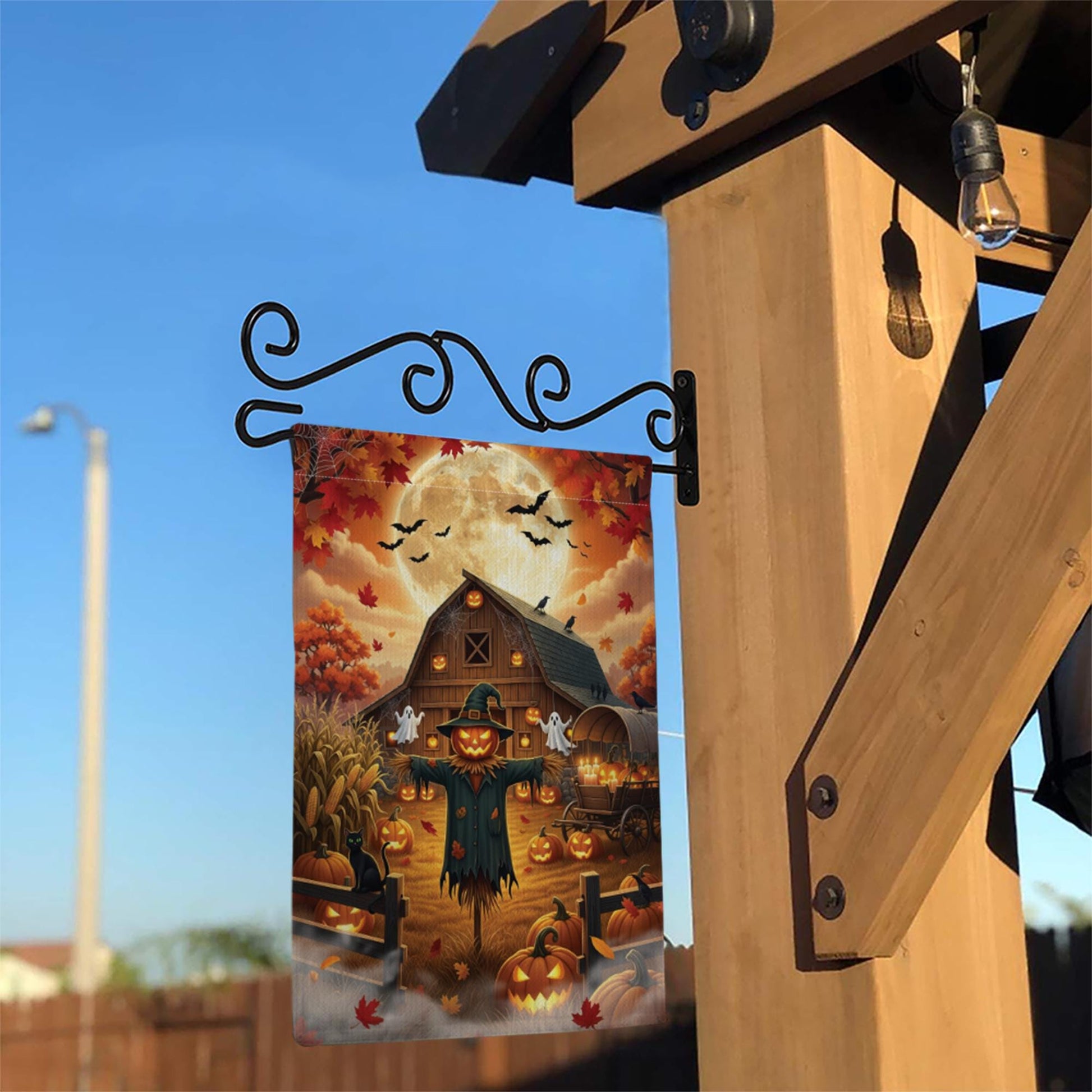 Halloween Farmhouse Garden Flag, Scarecrow Pumpkin Barn Yard Decor, Fall Harvest Outdoor Banner, Spooky Autumn Rustic Lawn Decoration