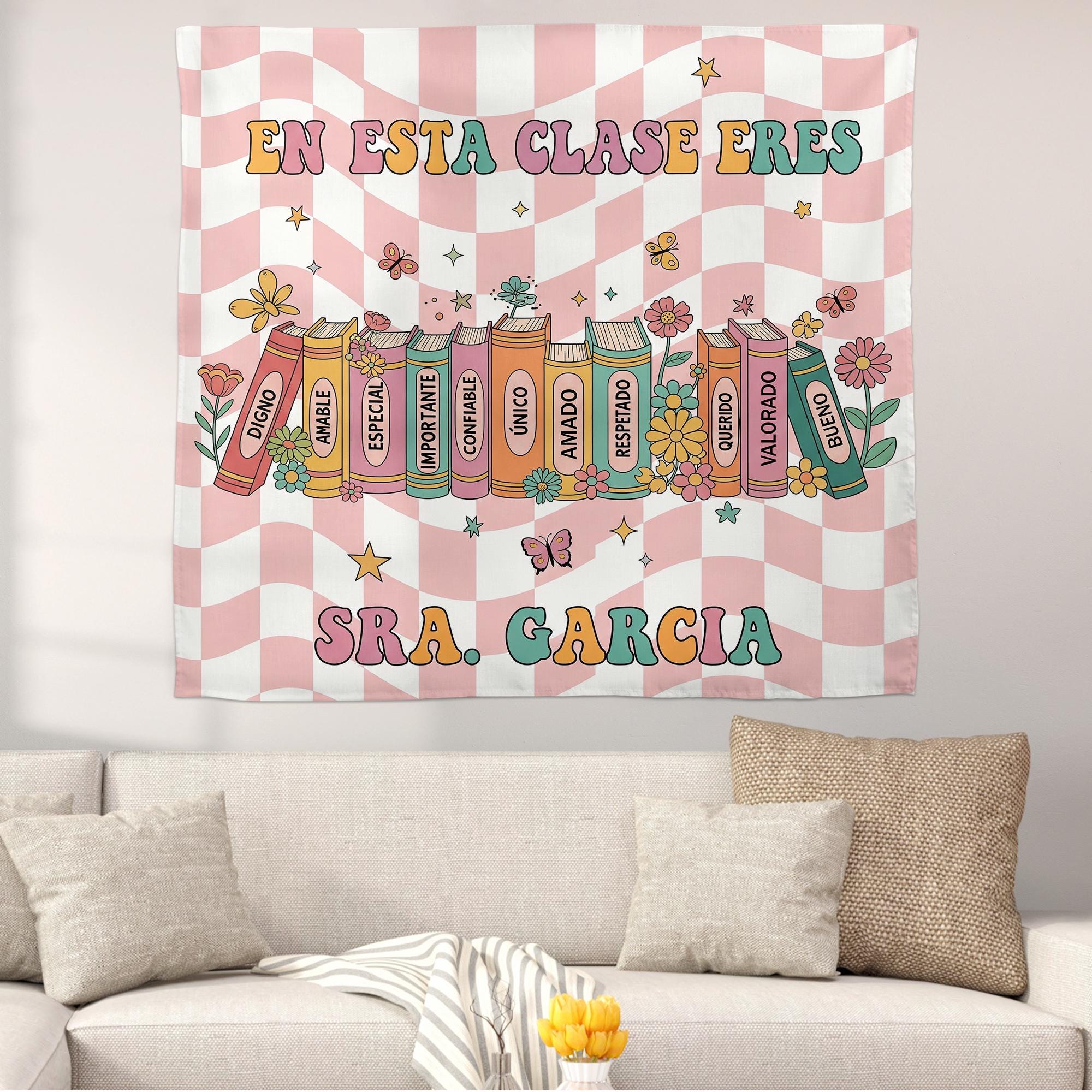 Spanish Classroom Tapestry, En Esta Clase Eres Banner, Personalized Teacher Wall Decor, Teacher Back to School Sign, Classroom Decor