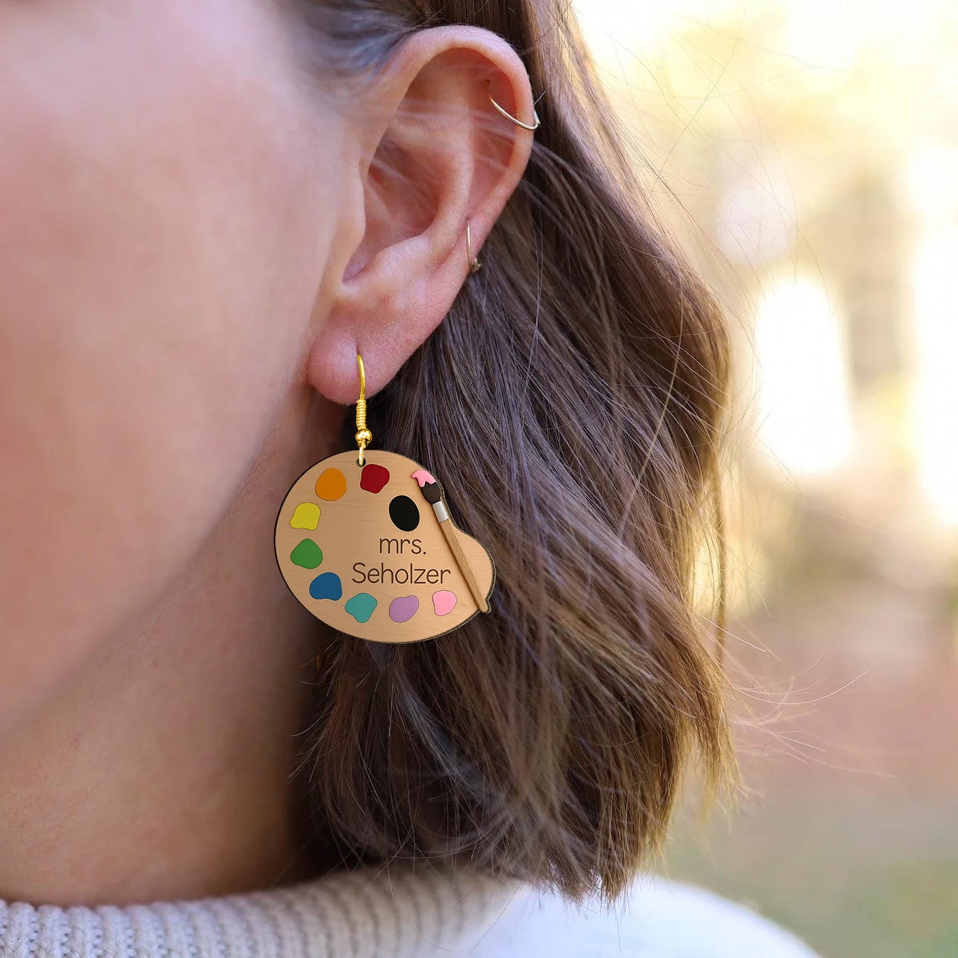 Personalized Art Teacher Earrings - Custom Name Artist Palette Dangle Earrings with Paint Brushes - Unique Teacher Gift, Artist Gift for Her