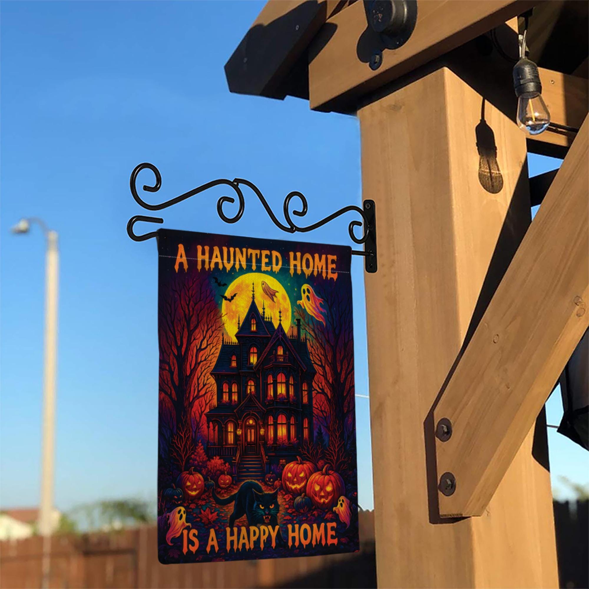 Haunted House Garden Flag – Halloween Yard Decor with Ghosts, Pumpkins & Black Cat