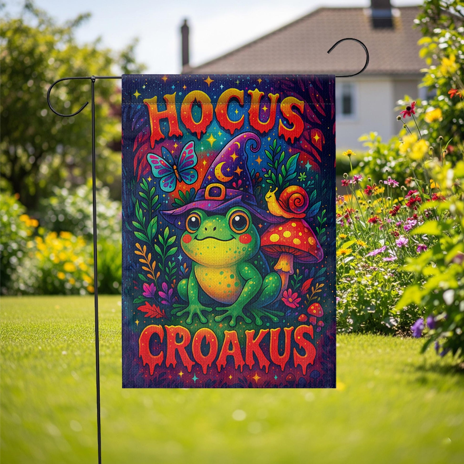 Funny Hocus Croakus Frog Garden Flag, Cute Witchy Halloween Decor, Whimsical Goblincore Yard Art, Cottagecore Fall Outdoor Sign Gift