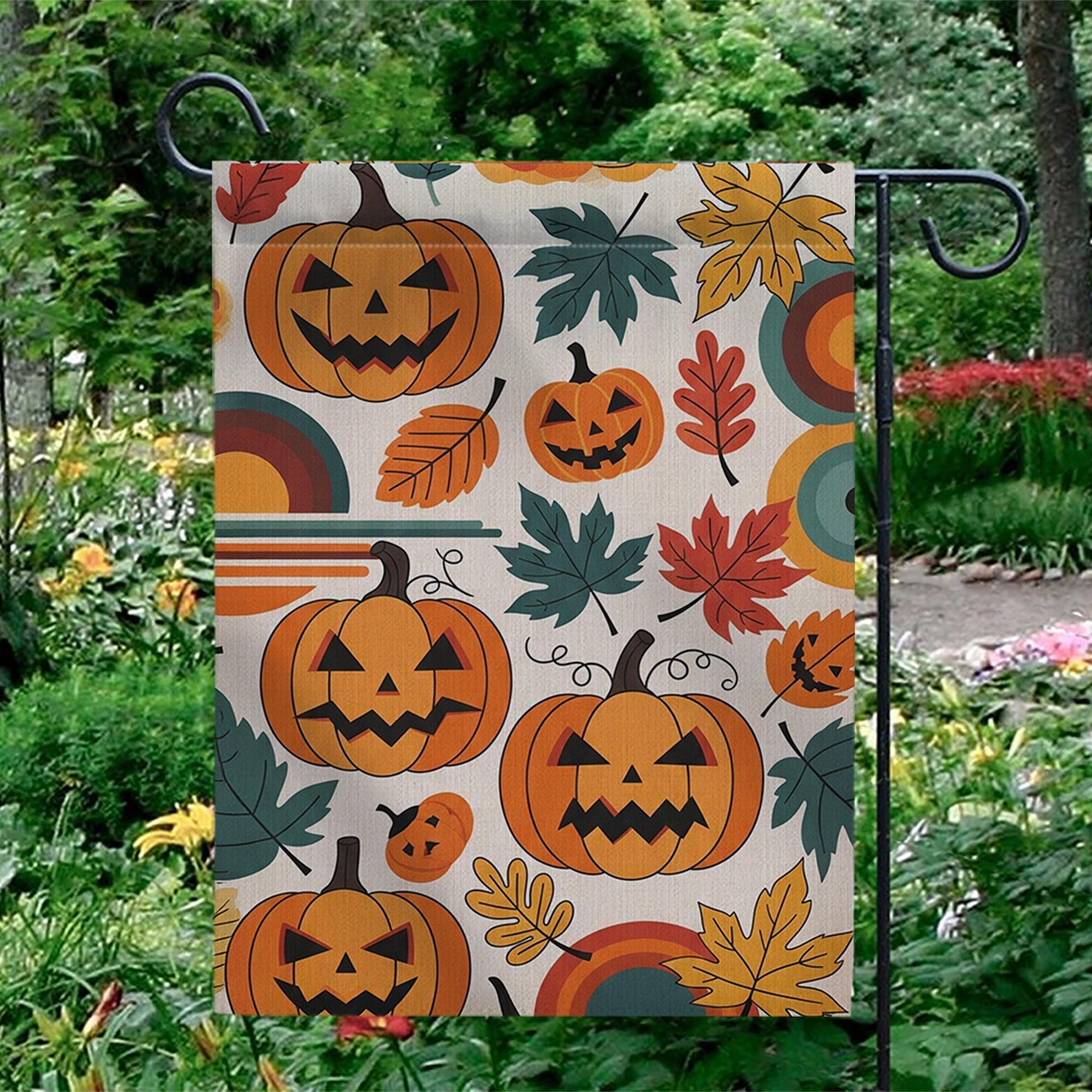 Retro Pumpkin Garden Flag - Fall Halloween Yard Decor with Colorful Leaves and Jack-O'-Lanterns, Vintage Autumn Outdoor Decoration