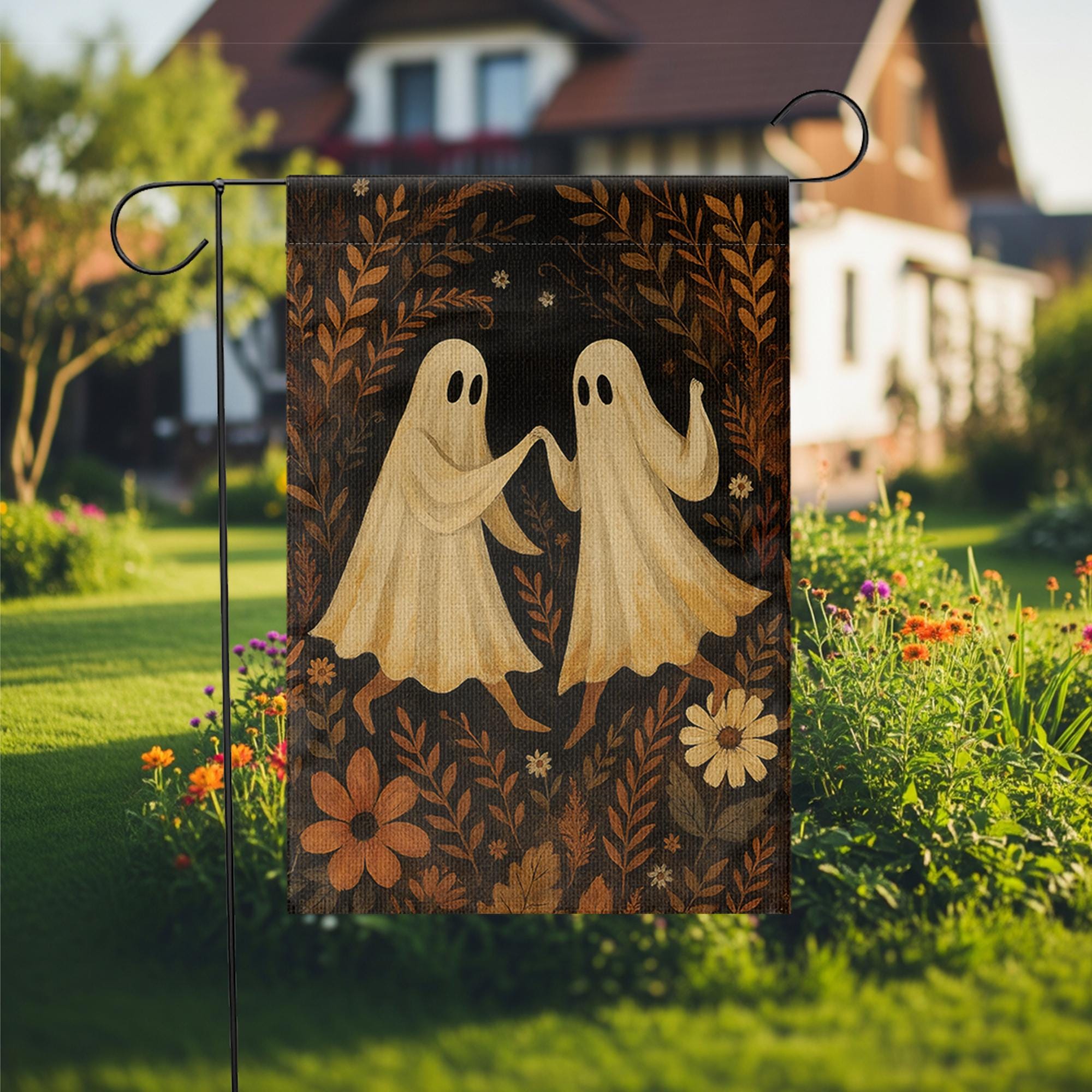 Dancing Ghost Couple Garden Flag, Cute Halloween Yard Decor, Spooky Fall Outdoor Sign, Vintage Floral Ghost Porch Decoration