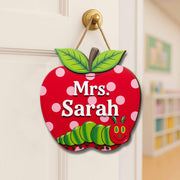 Personalized Apple Teacher Door Sign with Caterpillar – Custom Classroom Name Decor, Cute Back to School Gift for Teachers, School Supplies