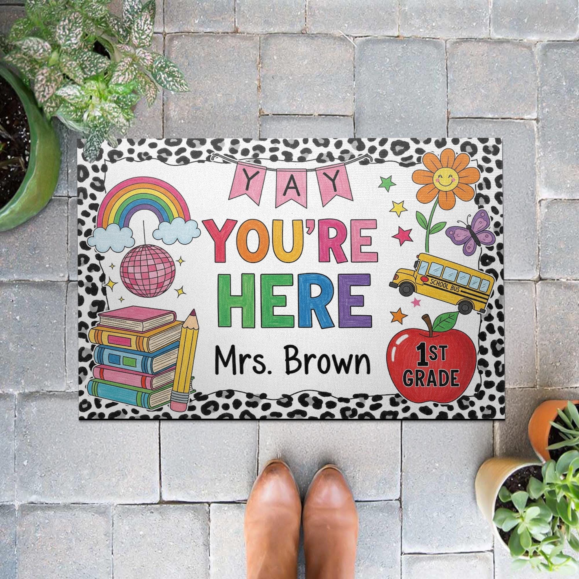 Personalized Teacher Doormat, Back to School Welcome Mat, Custom Classroom Rug, 1st Grade Rainbow Door Decor for Teacher