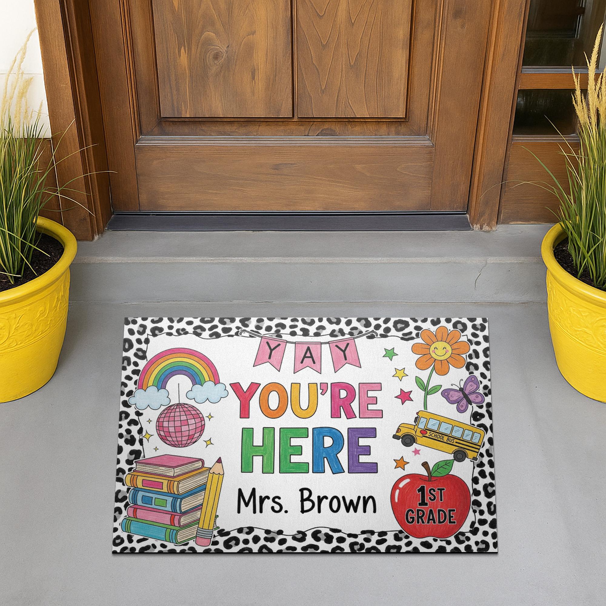 Personalized Teacher Doormat, Back to School Welcome Mat, Custom Classroom Rug, 1st Grade Rainbow Door Decor for Teacher