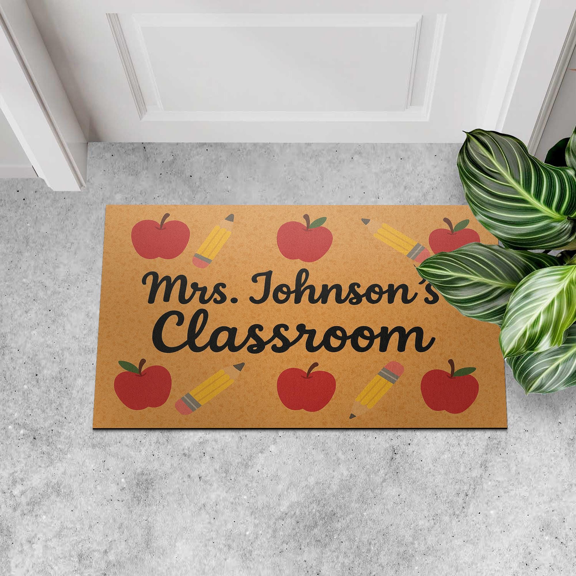 Custom Teacher Doormat, Personalized Classroom Welcome Mat, Back to School Decor, Apple Pencil Rug, Teacher Doormat, Classroom Decor