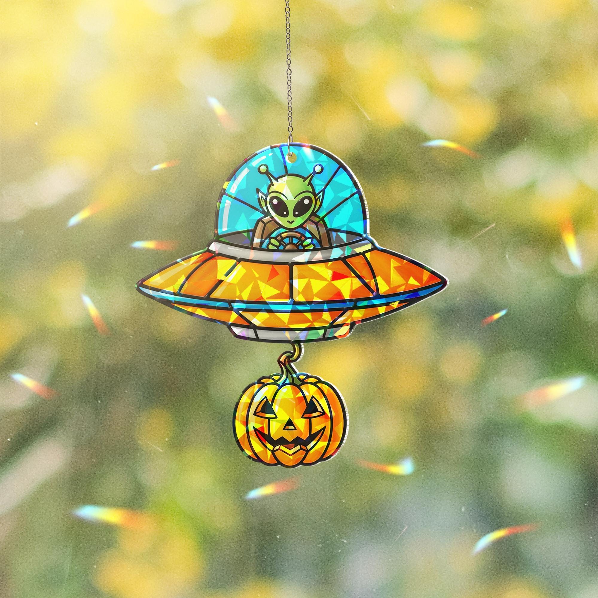 Halloween Alien UFO Sun Catcher, Pumpkin Flying Saucer Window Decor, Spooky Sci-Fi Gift