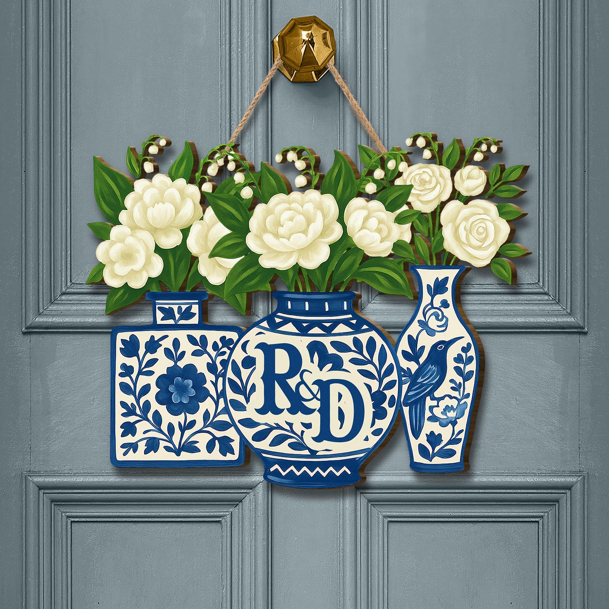 Personalized Chinoiserie Vase Door Hanger, Custom Floral Welcome Sign with Initials, Blue White Wood Plaque, New Home Wedding Gift