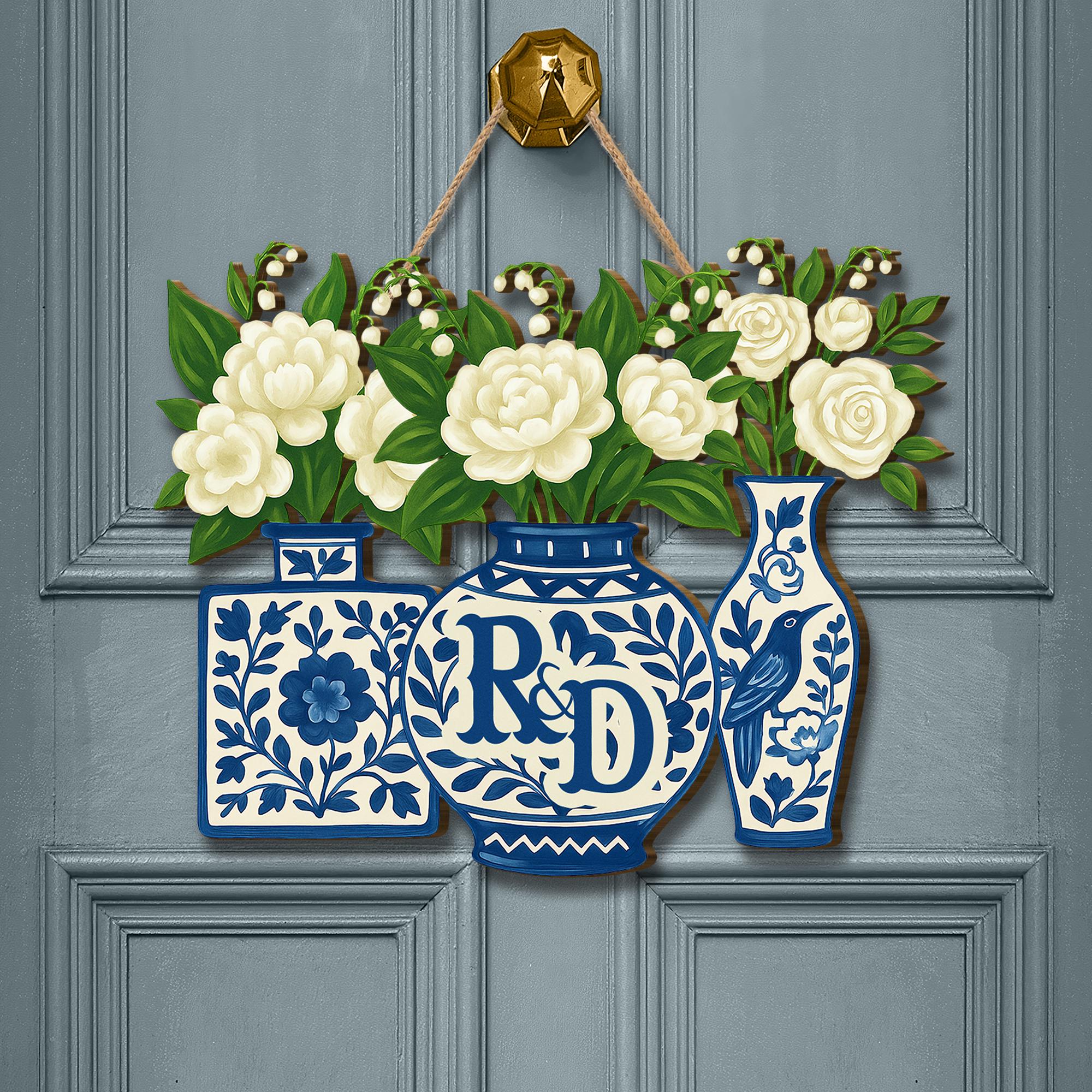 Personalized Chinoiserie Vase Door Hanger, Custom Floral Welcome Sign with Initials, Blue White Wood Plaque, New Home Wedding Gift