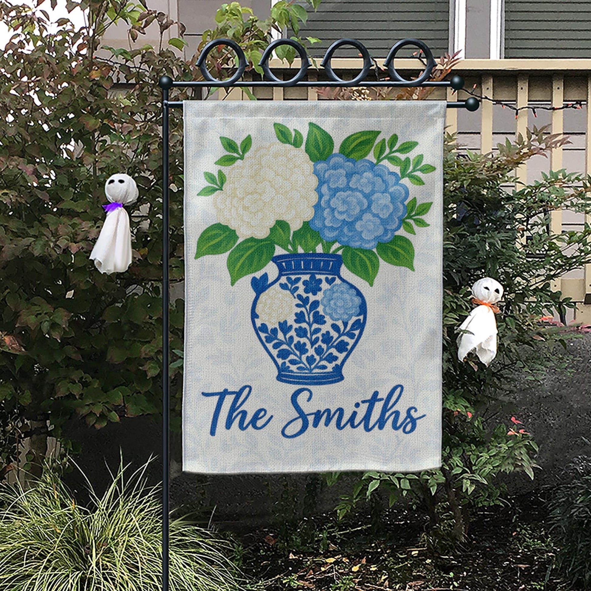 Personalized Garden Flag with Hydrangea Flowers – Custom Family Name Chinoiserie Vase Yard Sign – Outdoor Decor – Blue Floral Welcome Flag