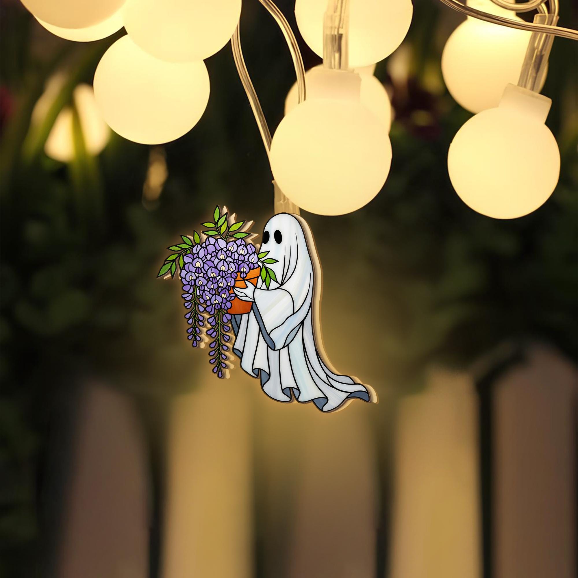 Ghost Wisteria String Lights, Spooky Cute LED Garland, Trailing Vines Halloween Decor, Cottagecore Ghost Fairy Lights, Plant Lover Gift