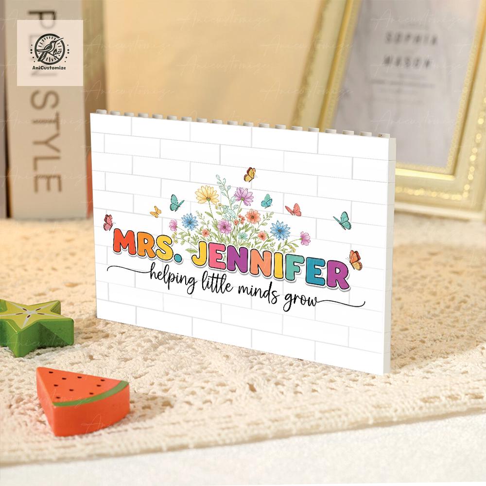 Personalized Teacher Name Building Brick Sign – Helping Little Minds Grow Floral Decor – Custom Classroom Wall Art for Teachers, Educators