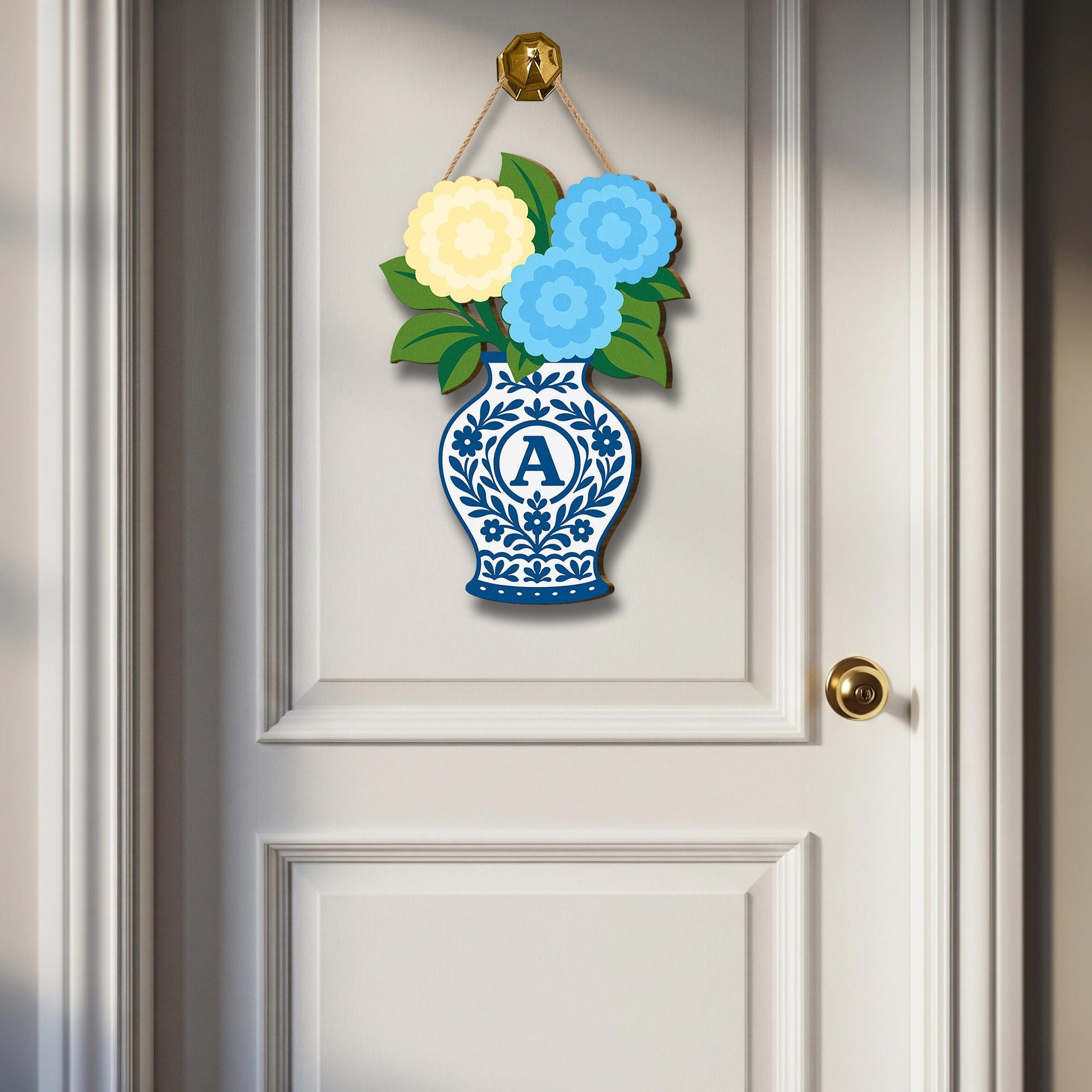 Hydrangea Chinoiserie Vase Monogram Door Hanger, Blue and White Floral Front Door Wooden Decor, Personalized Summer Door Sign