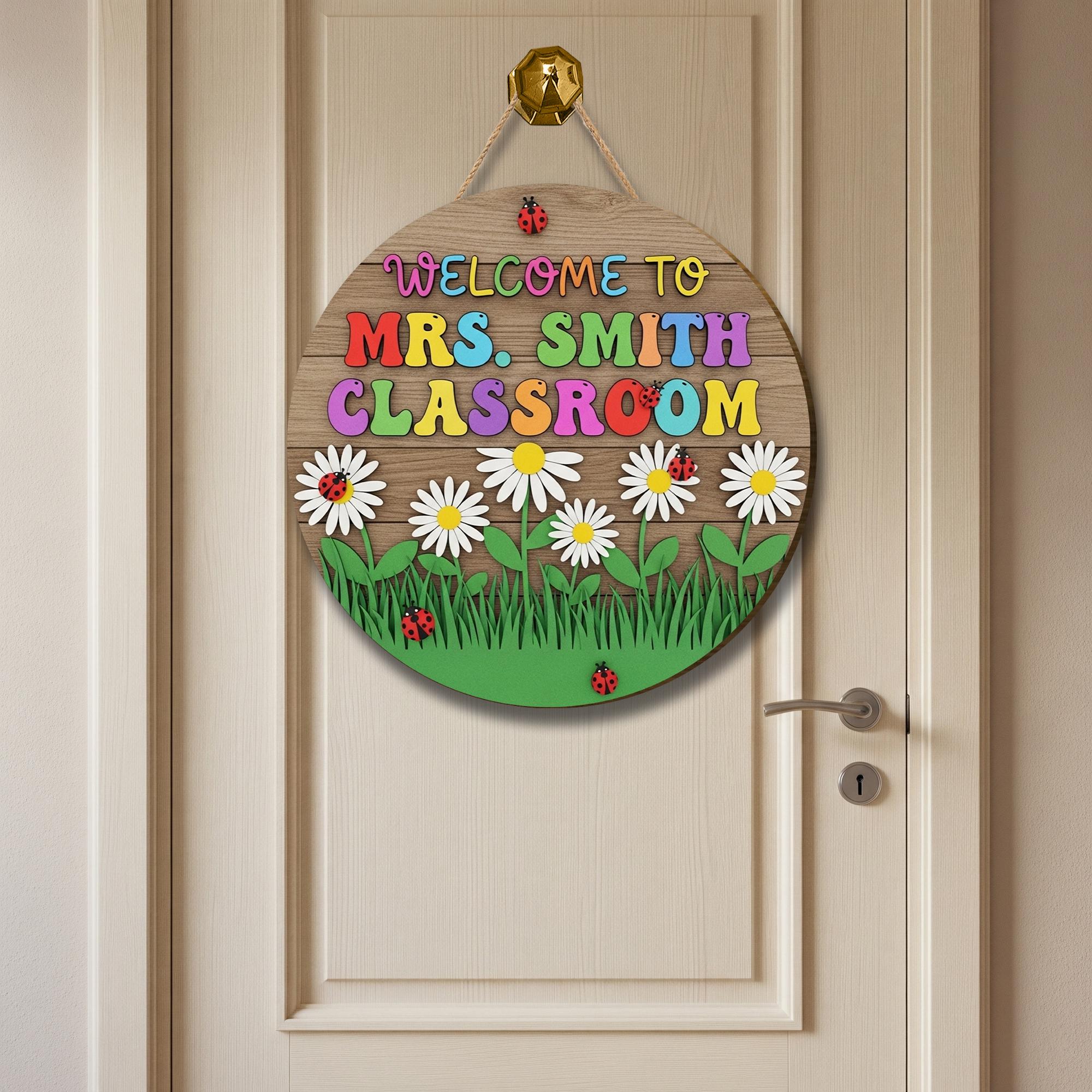 Welcome Classroom 3D Door Sign, Colorful Teacher Wood Sign with Daisies and Ladybugs, Spring School Decor, Personalized Classroom Gift