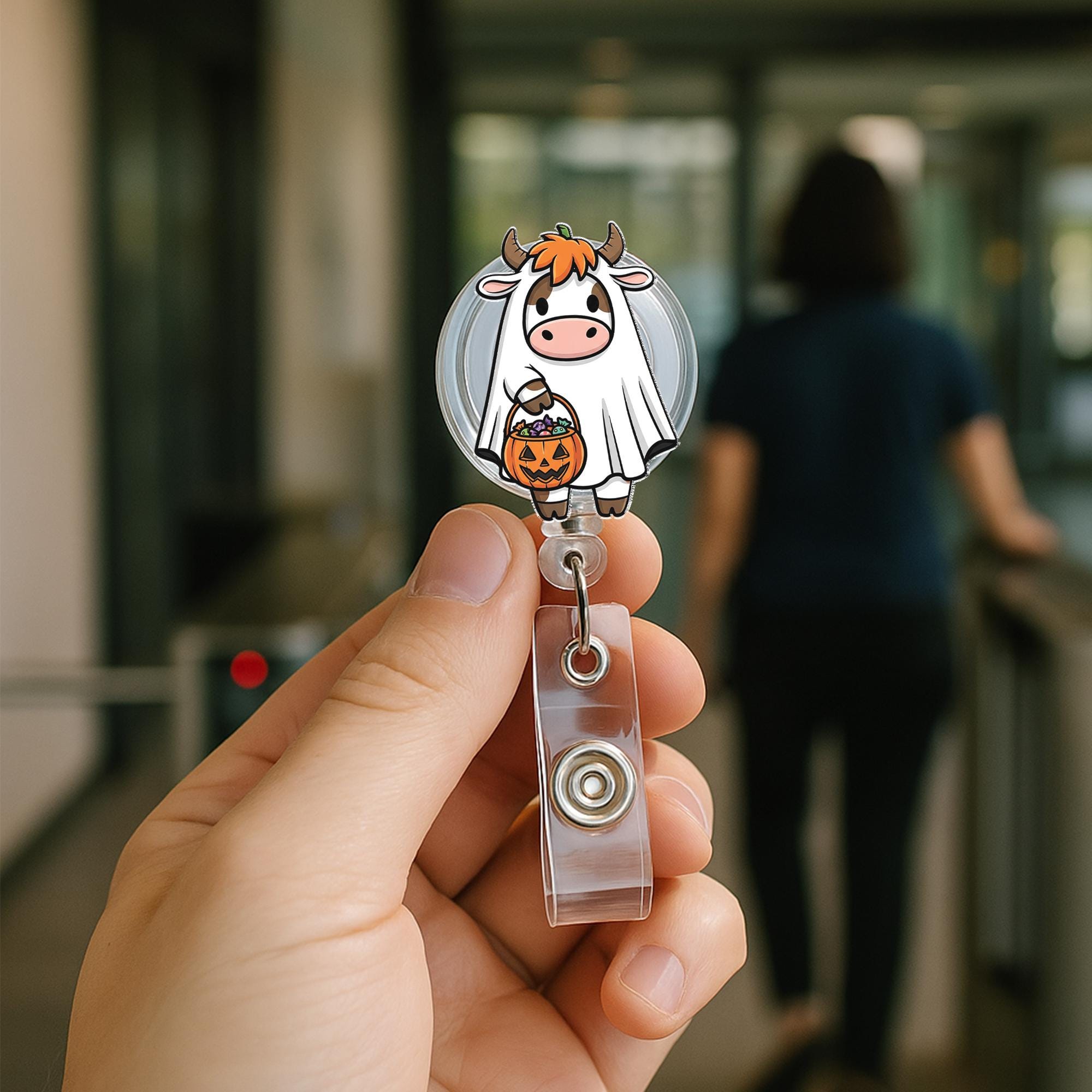Cute Halloween Cow Badge Reel, Ghost Cow ID Holder, Trick or Treat Nurse Badge Clip, Fall Accessory for Vet Tech, Fun Work Lanyard