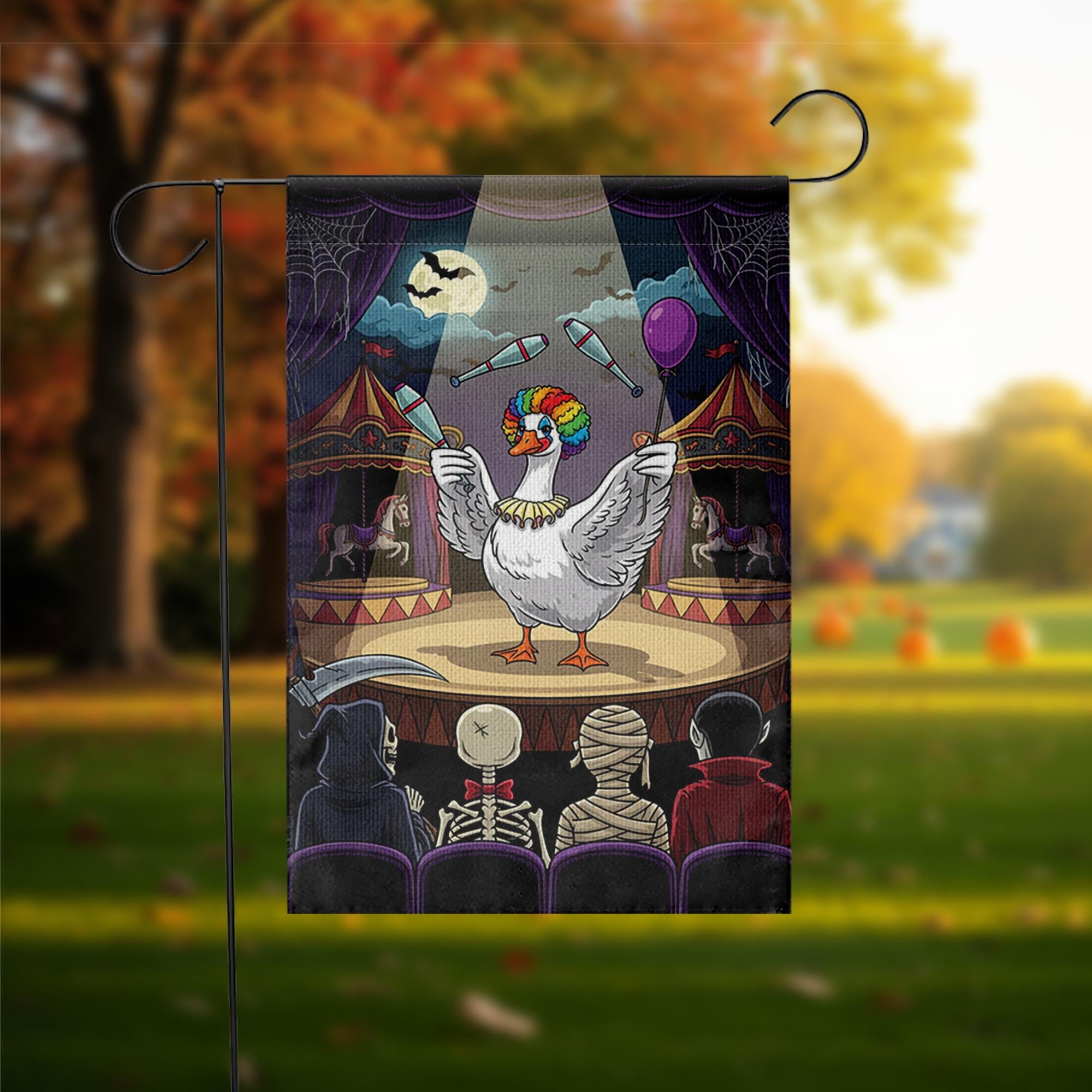 Halloween Goose Circus Garden Flag, Funny Clown Juggling Yard Banner, Spooky Fall Outdoor Decoration, Haunted Carnival Lawn Decor