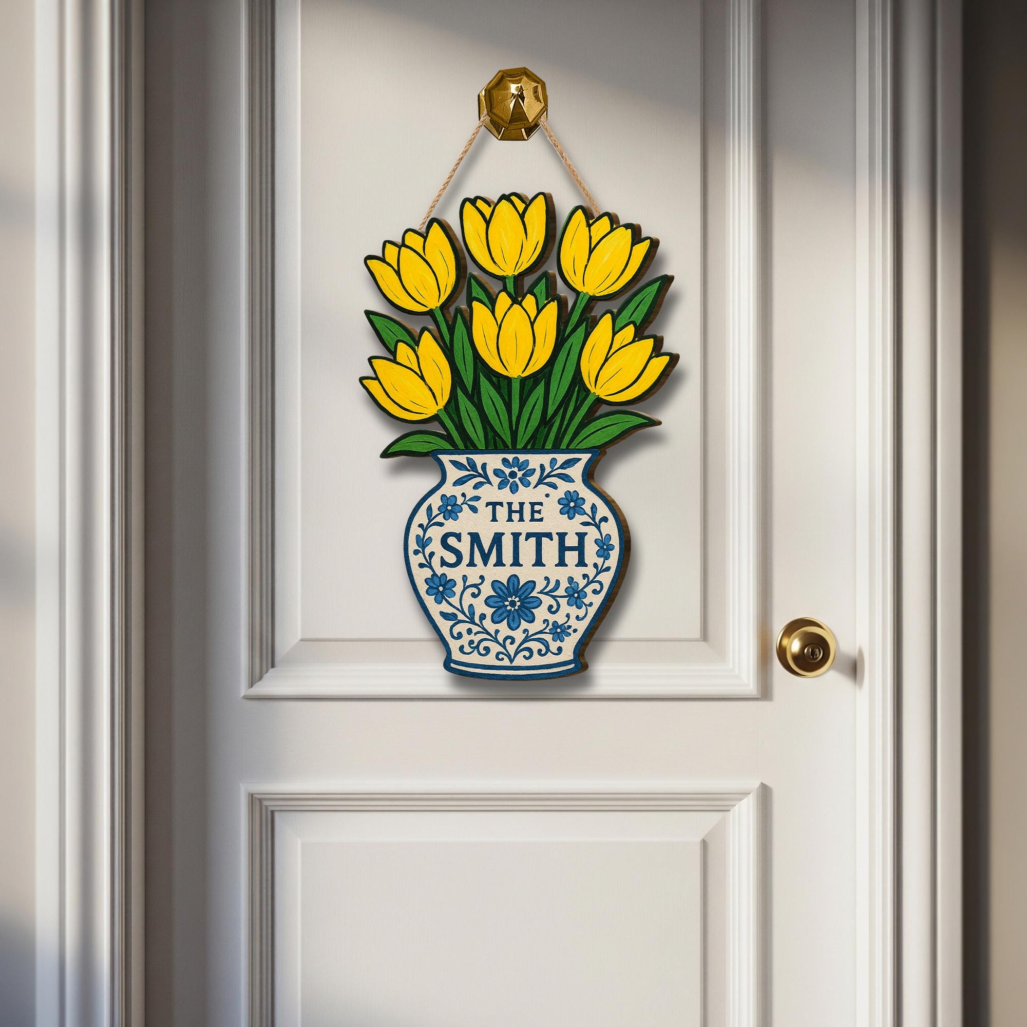 Chinoiserie Tulip Vase Door Hanger, Custom Wood Sign with Last Name, Floral Spring Front Door Decor, Personalized Family Gift, Home Decor