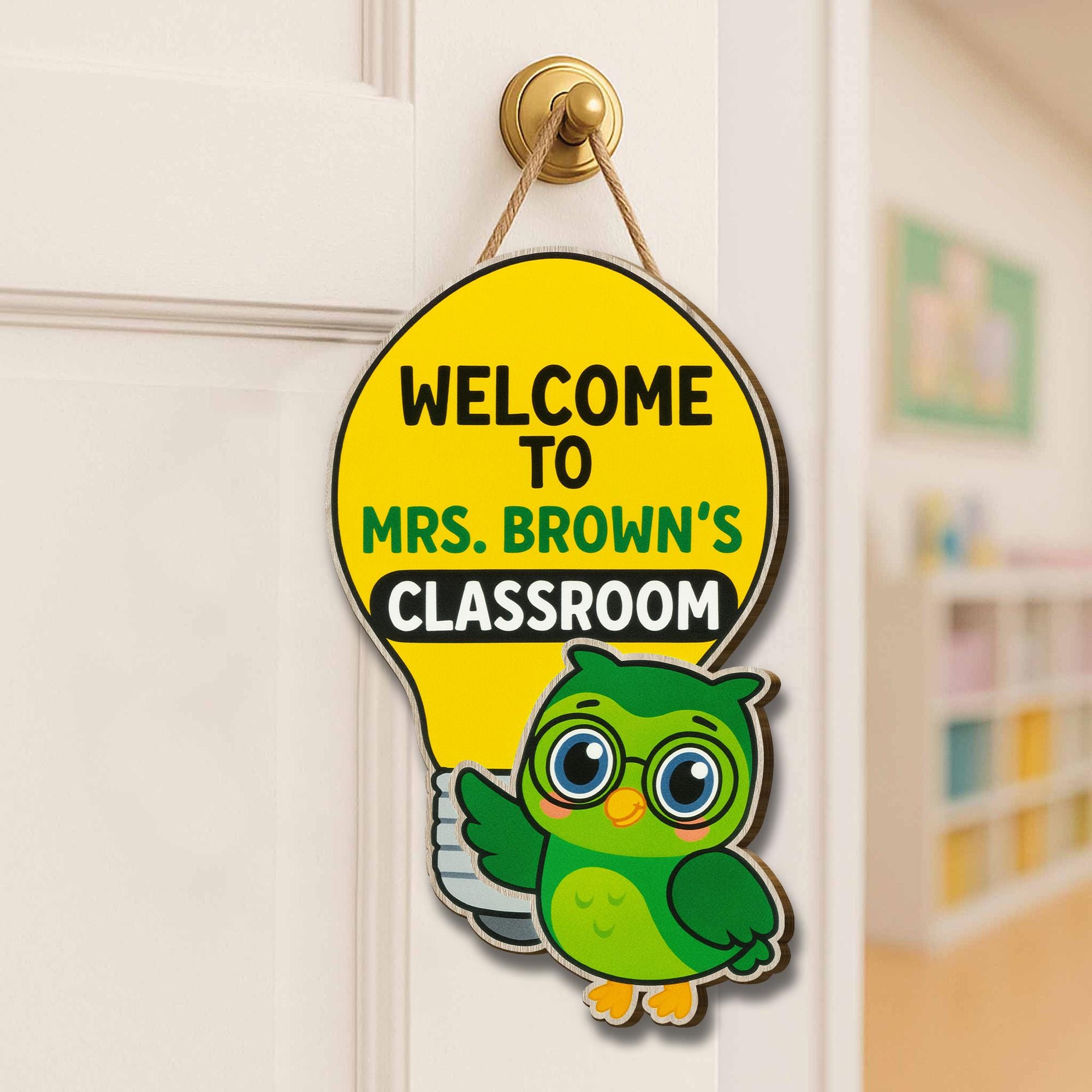 Welcome to Owl Teacher Classroom Sign, Light Bulb Owl Teacher Door Hanger, Cute Personalized School Decor for Teachers, Back To School Decor