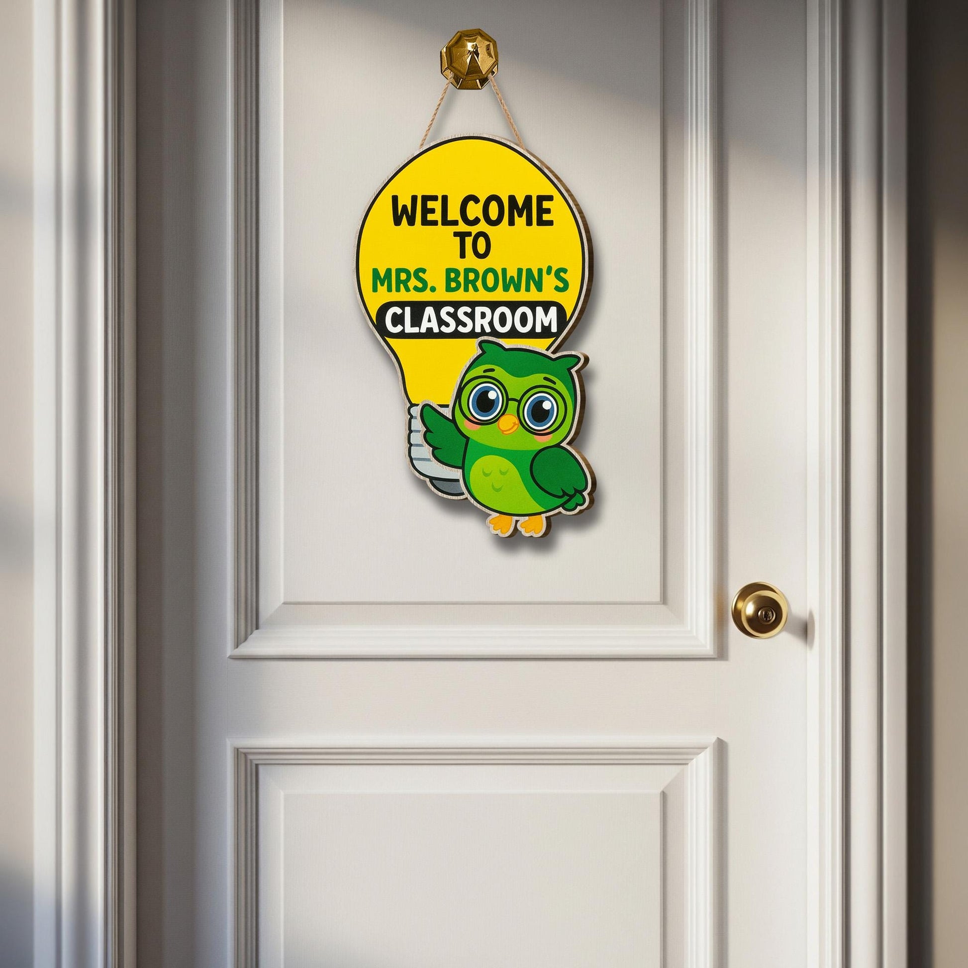 Welcome to Owl Teacher Classroom Sign, Light Bulb Owl Teacher Door Hanger, Cute Personalized School Decor for Teachers, Back To School Decor
